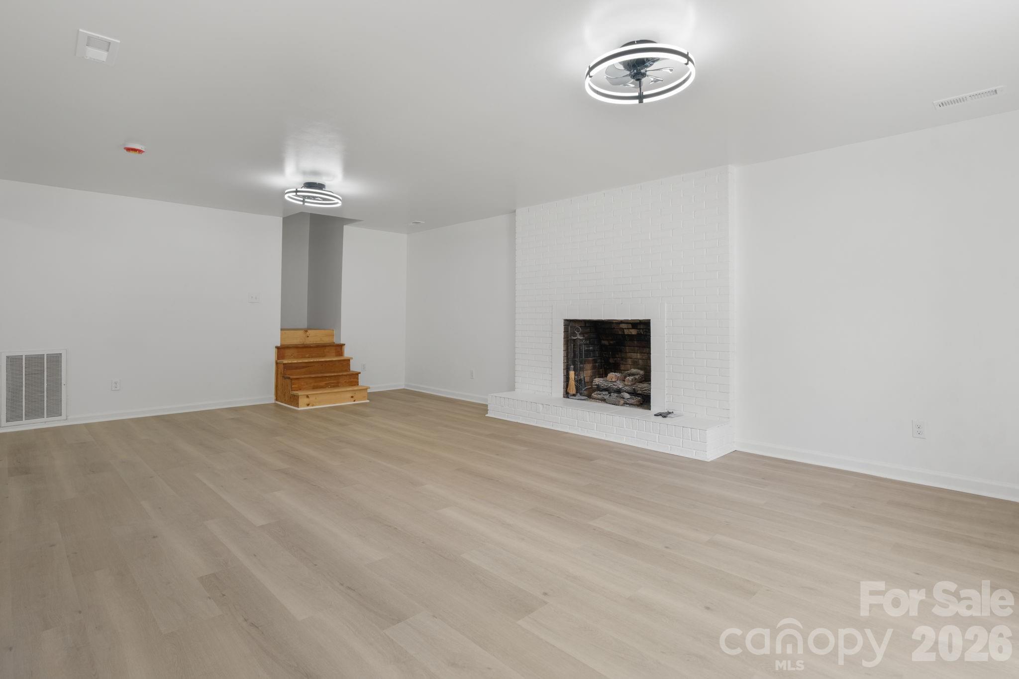 602 Sharon Drive — Statesville