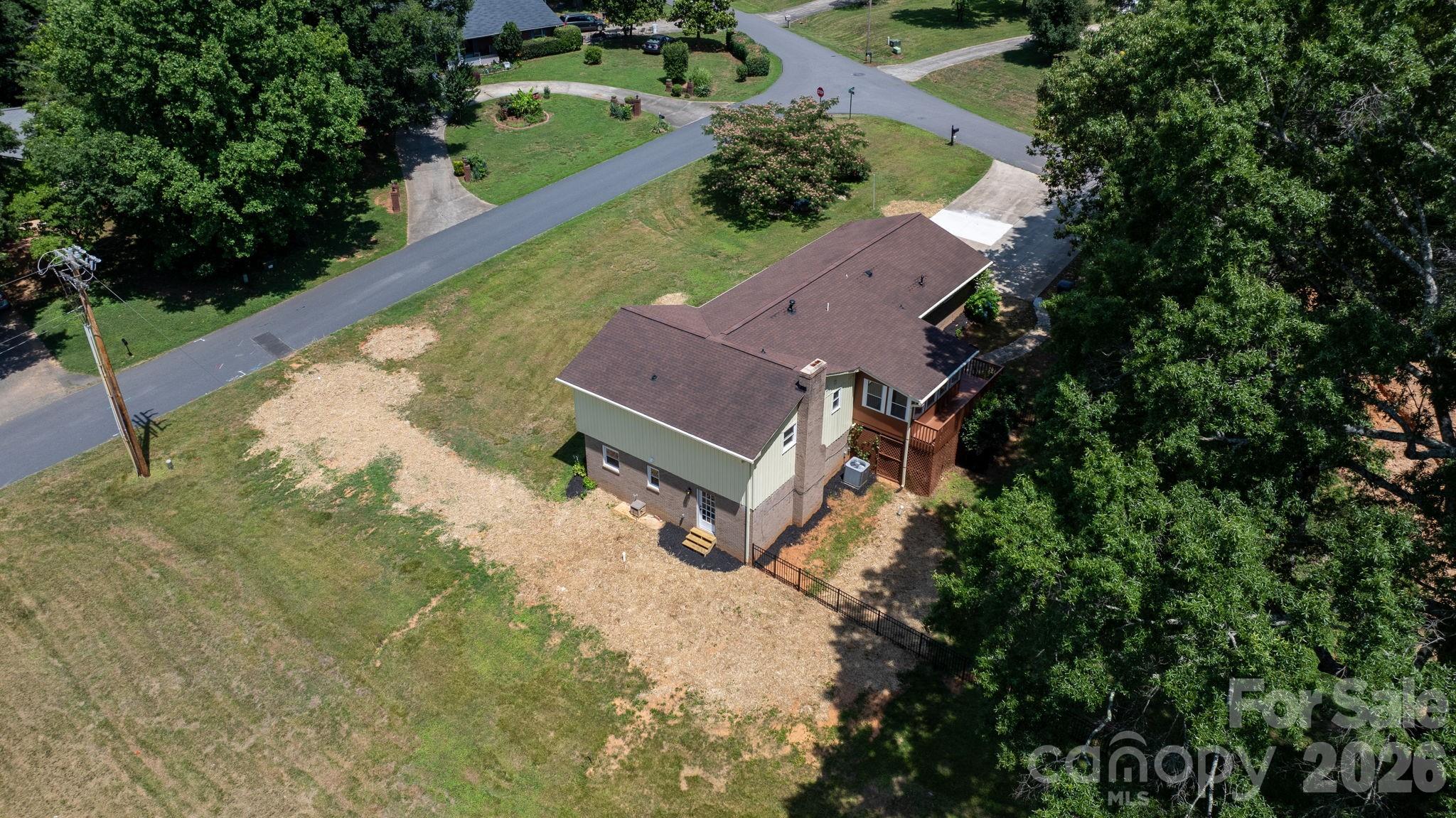 602 Sharon Drive — Statesville