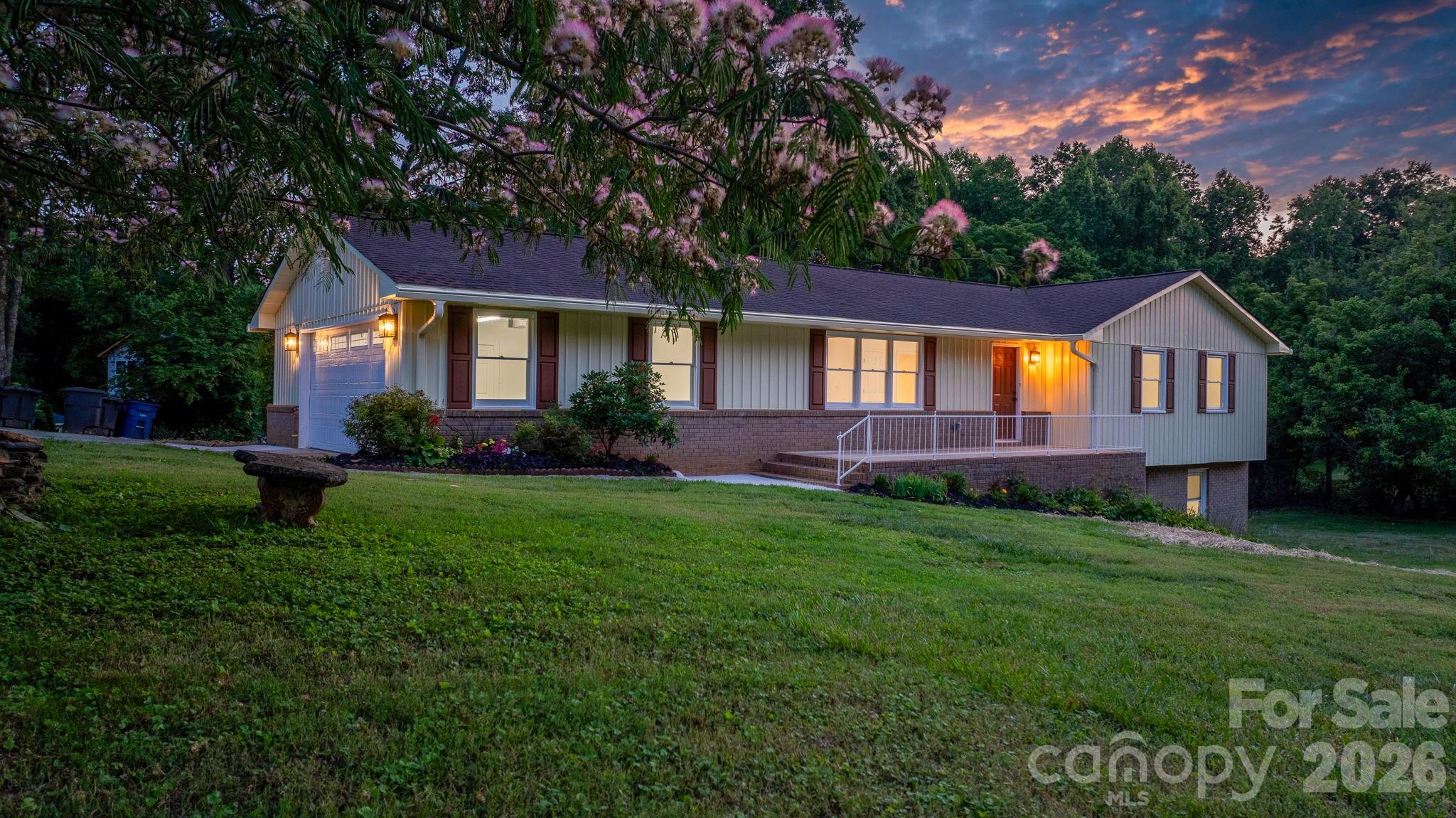 602 Sharon Drive — Statesville