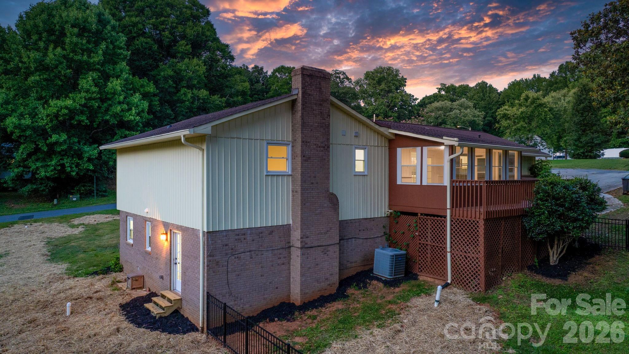 602 Sharon Drive — Statesville