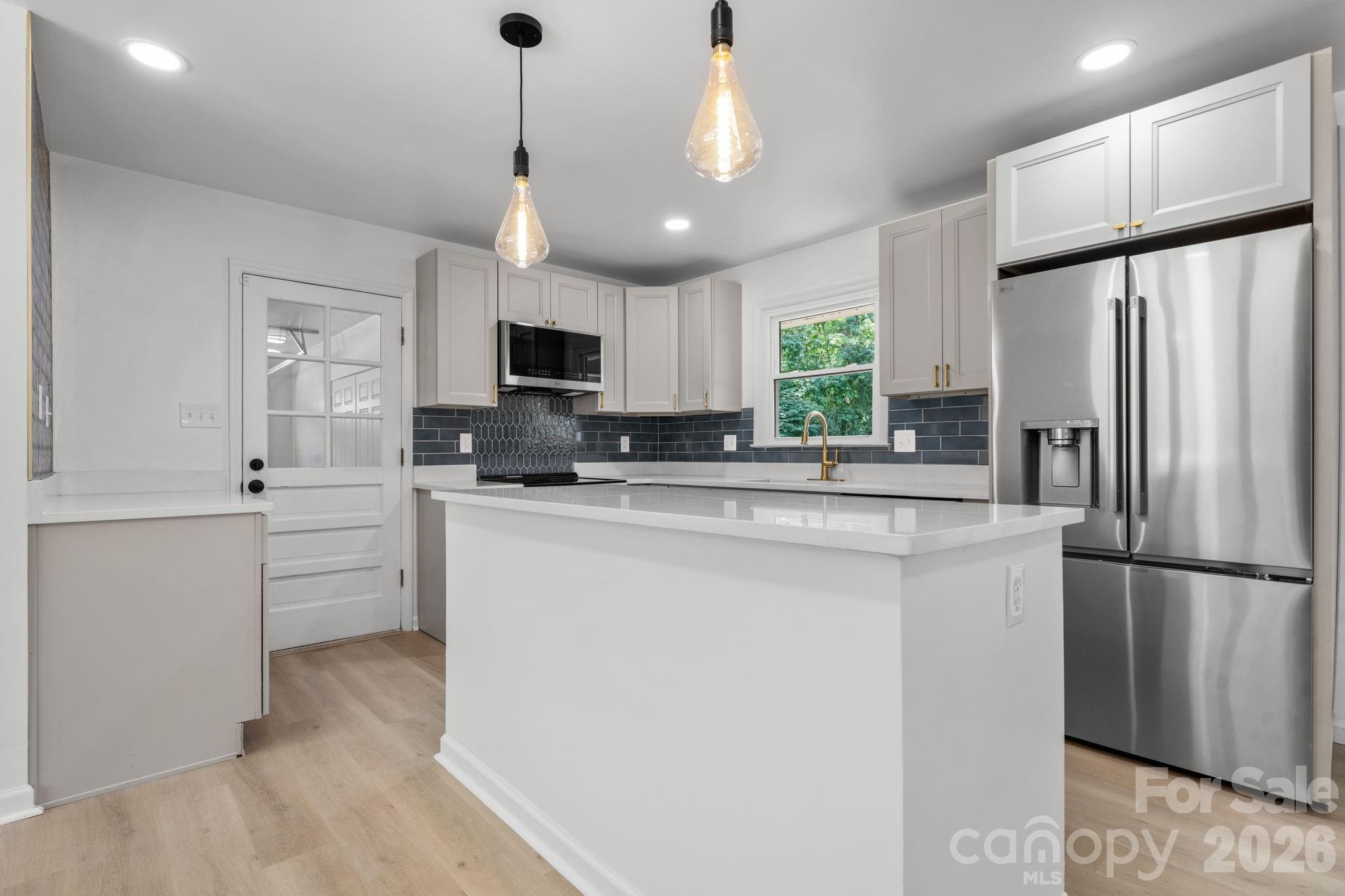 602 Sharon Drive — Statesville