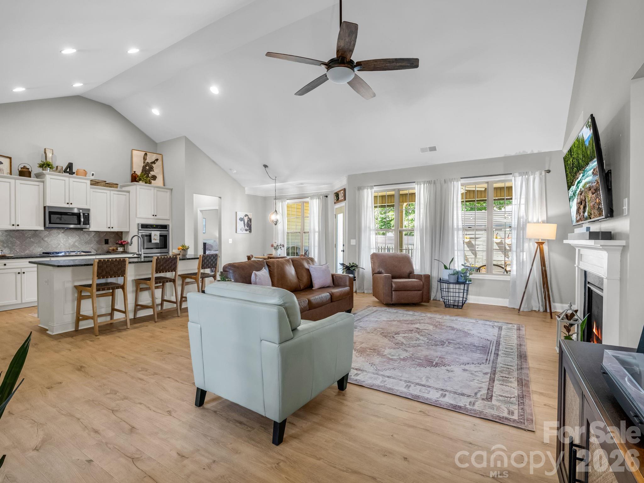 672 Ridgeville Crossing Drive — Inman