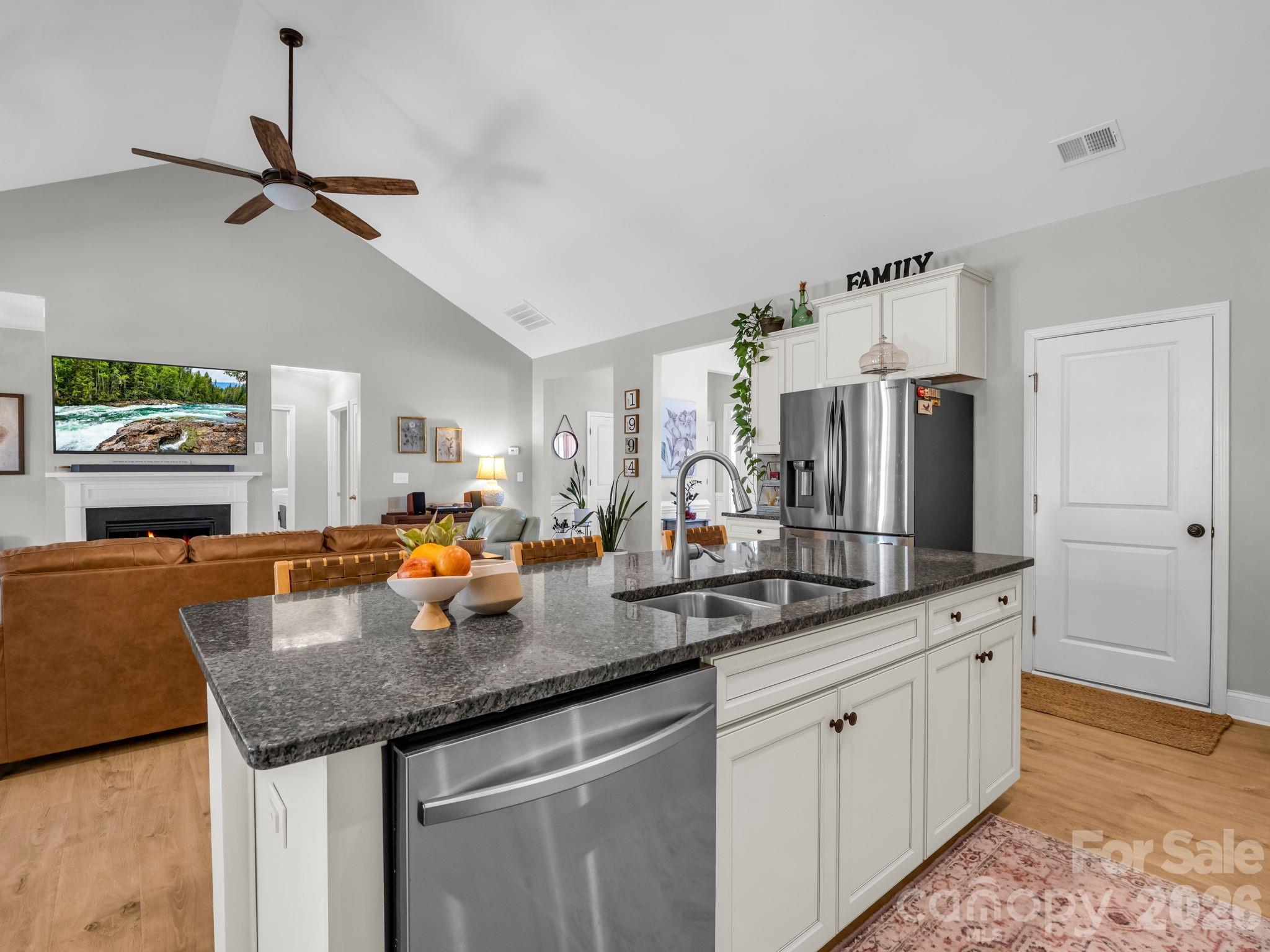 672 Ridgeville Crossing Drive — Inman