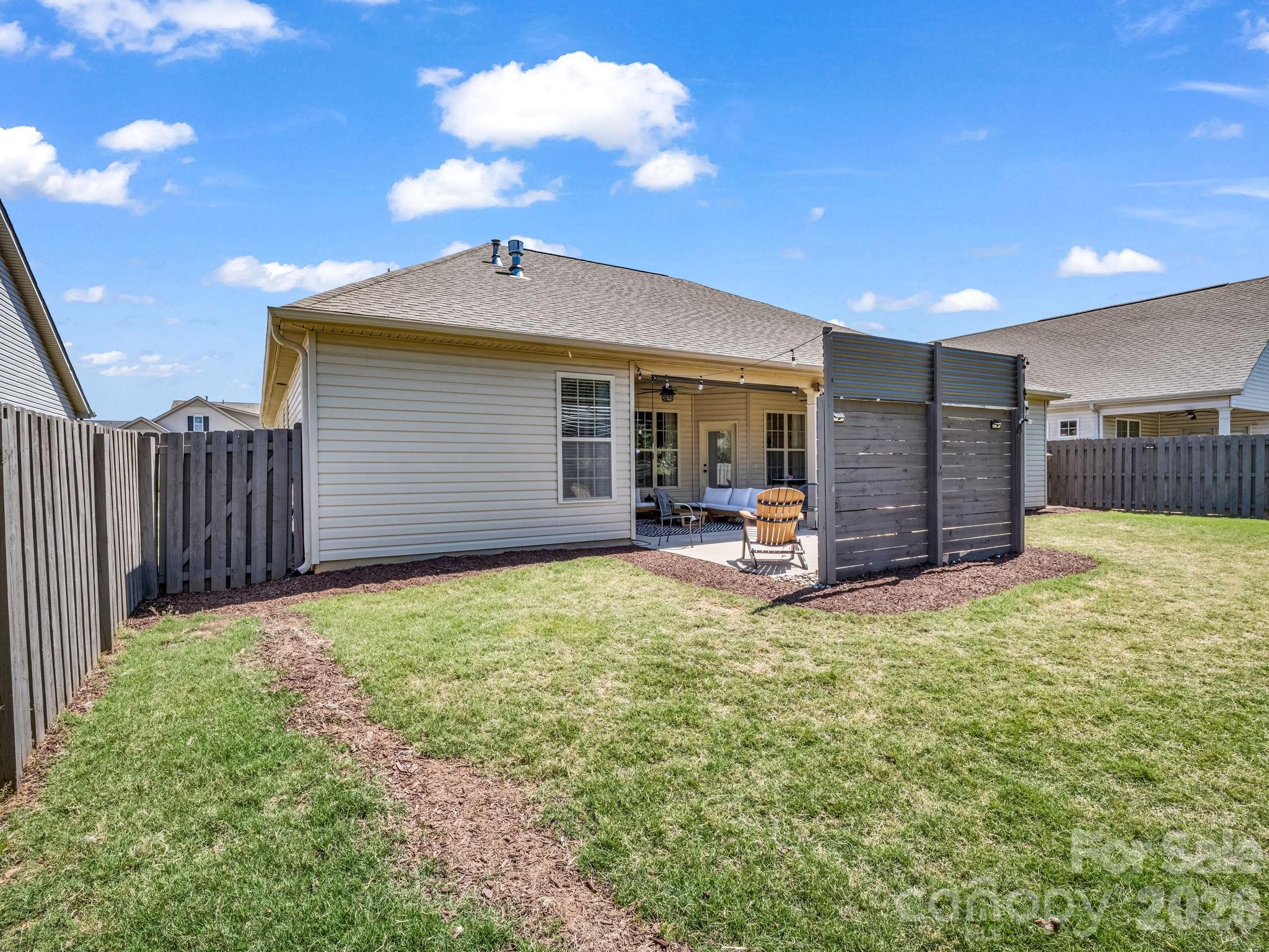 672 Ridgeville Crossing Drive — Inman