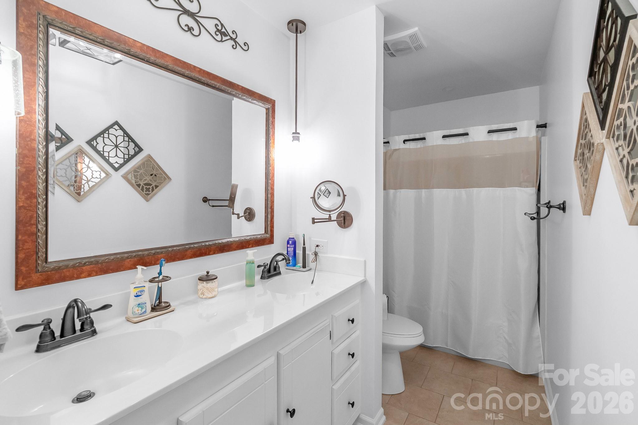 6806 Davis Road — Waxhaw