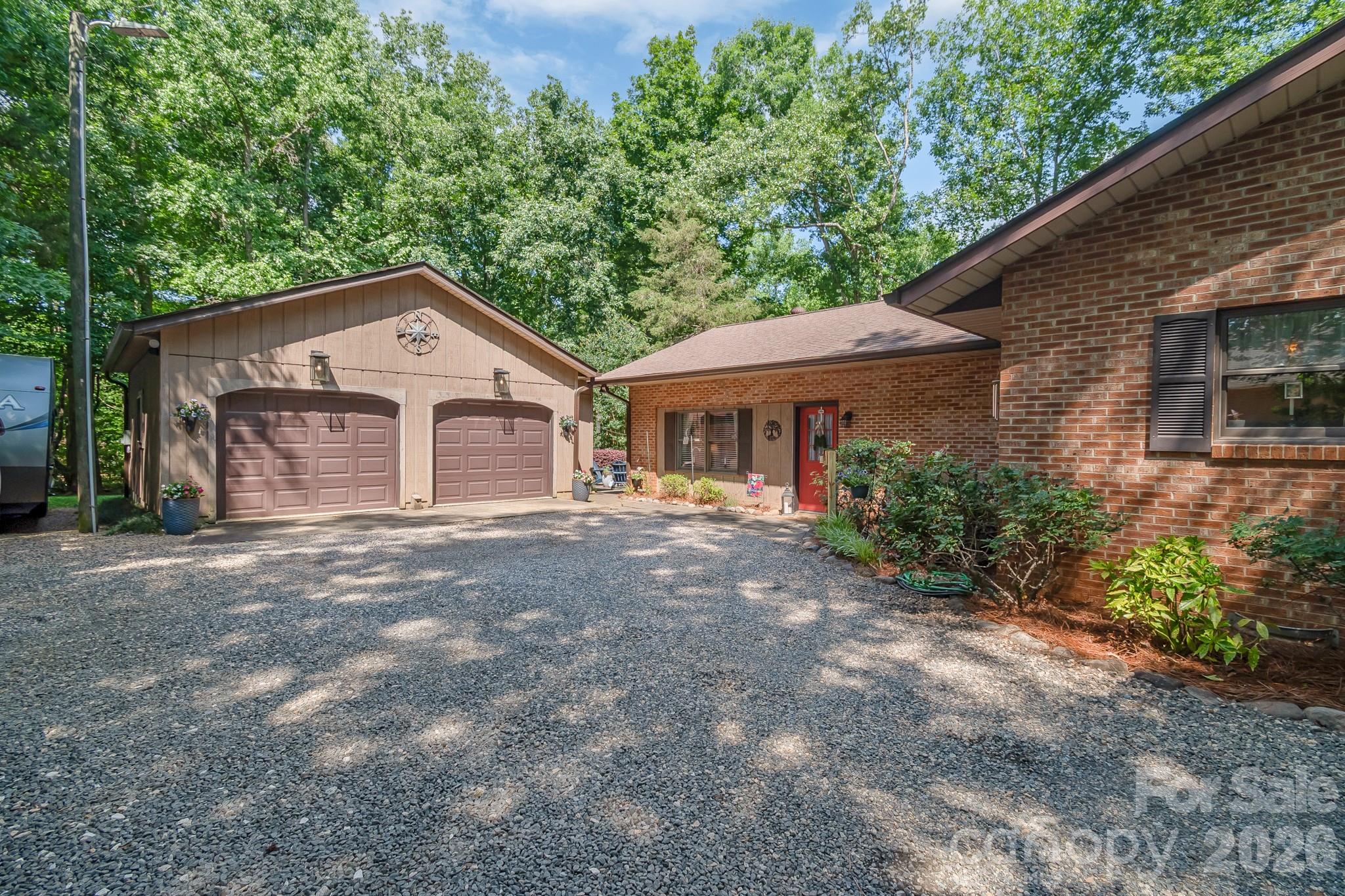 6806 Davis Road — Waxhaw