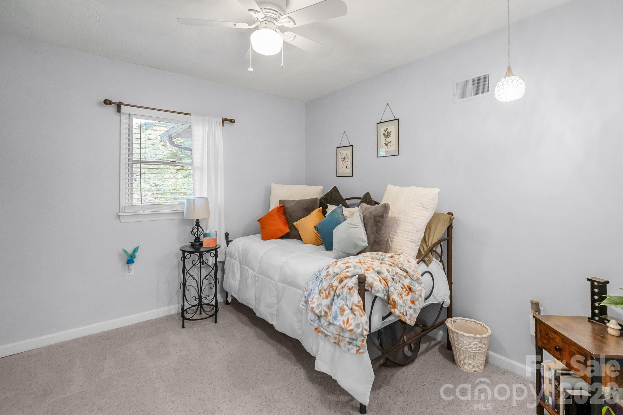 6806 Davis Road — Waxhaw