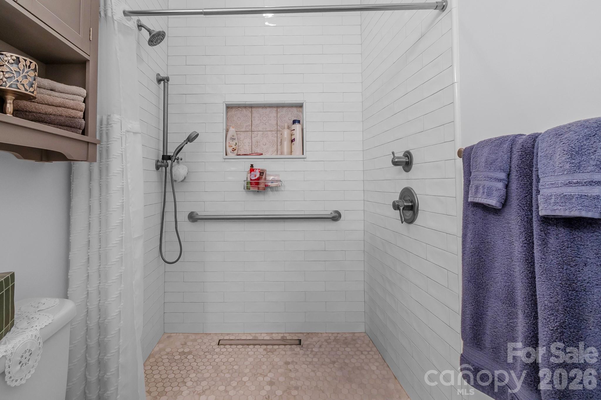 6806 Davis Road — Waxhaw