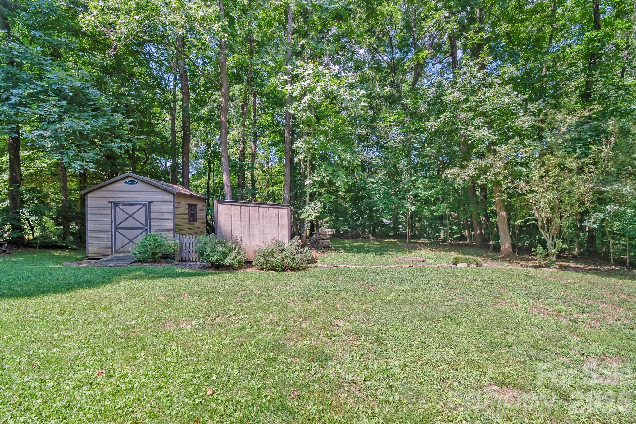 6806 Davis Road — Waxhaw