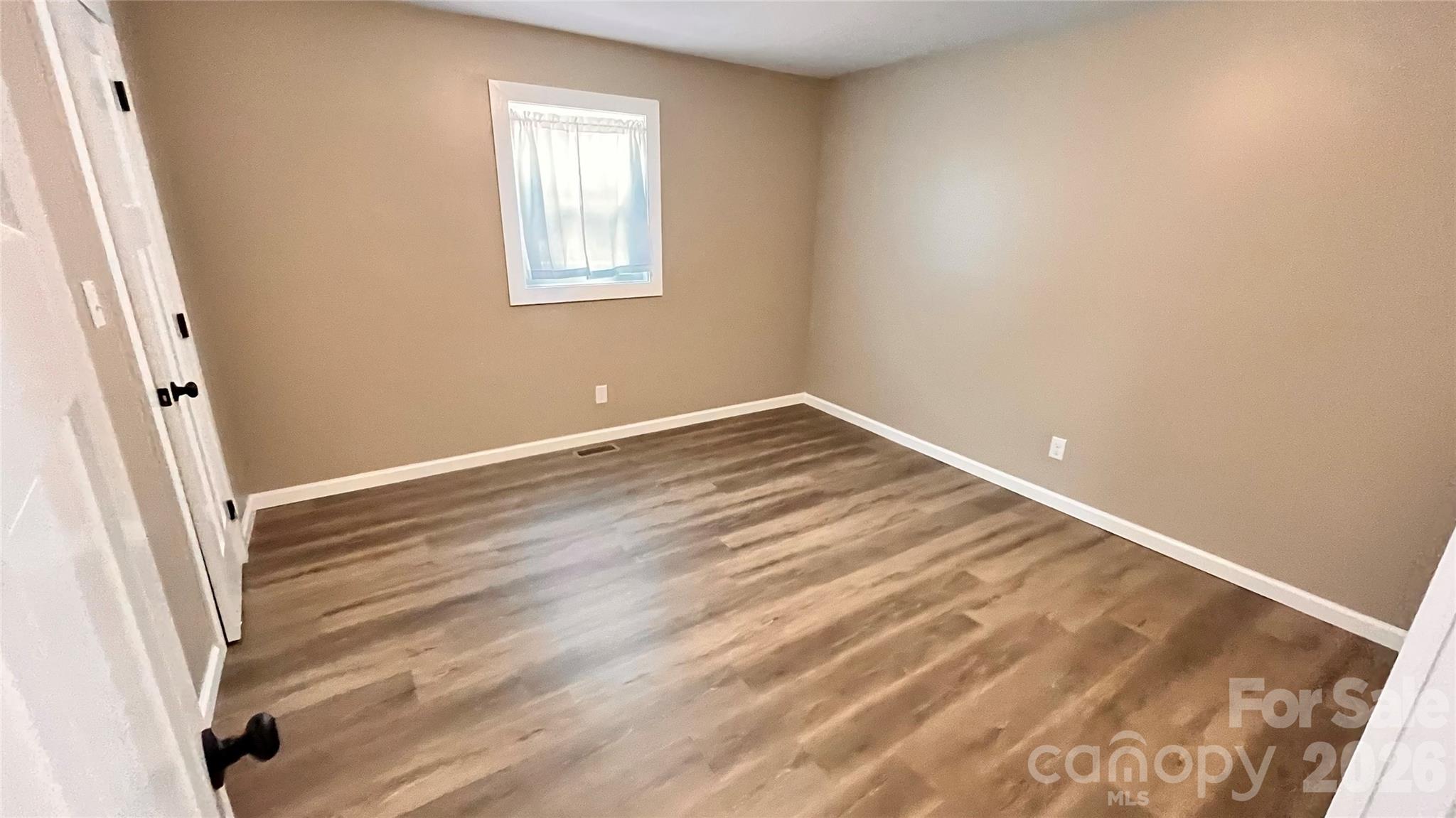 4009 Smokey Creek Road — Lenoir