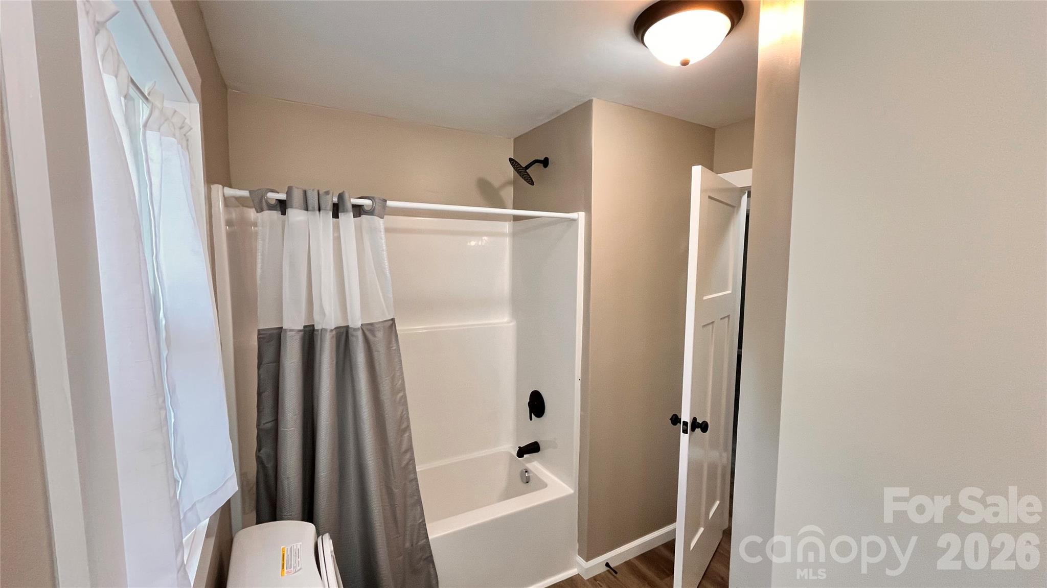 4009 Smokey Creek Road — Lenoir