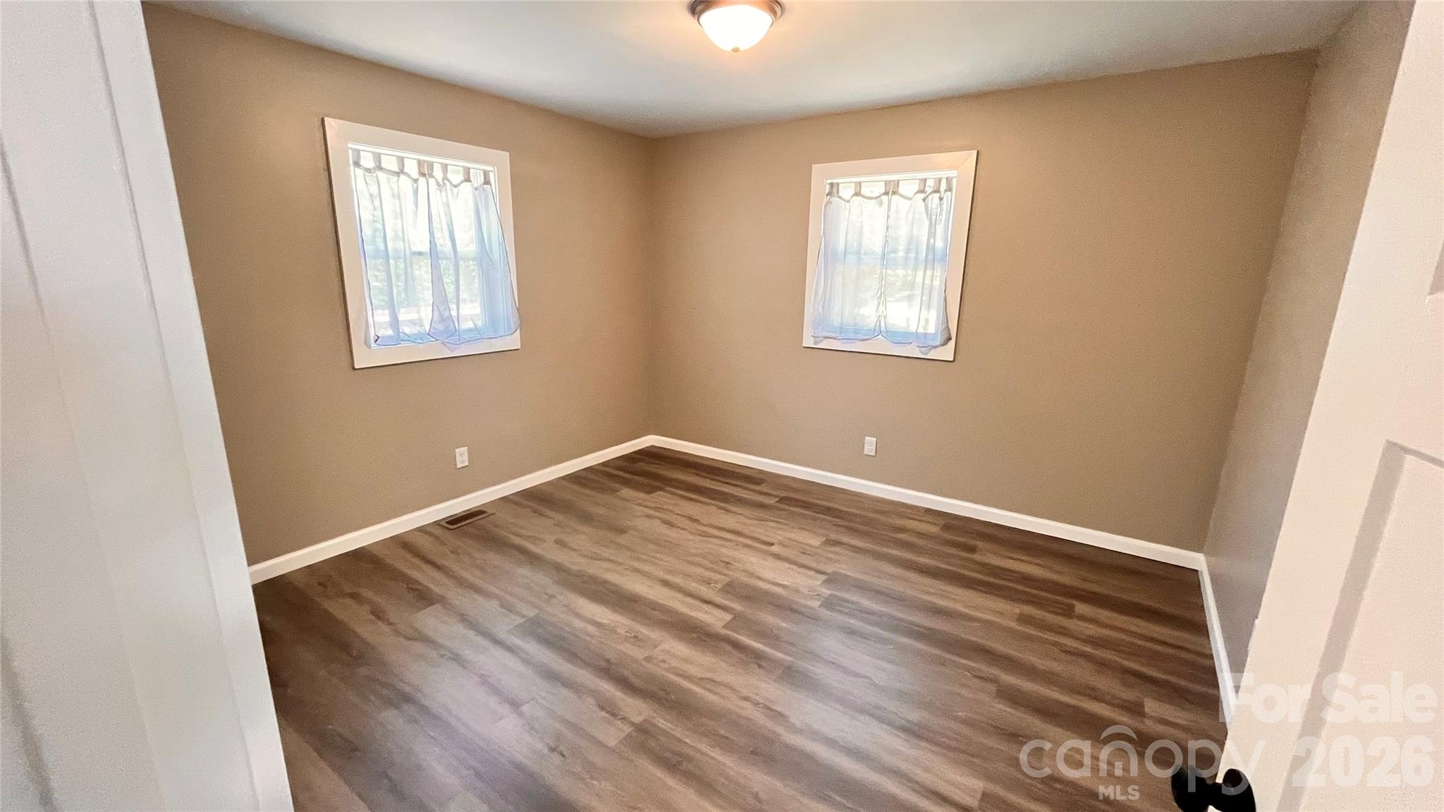 4009 Smokey Creek Road — Lenoir