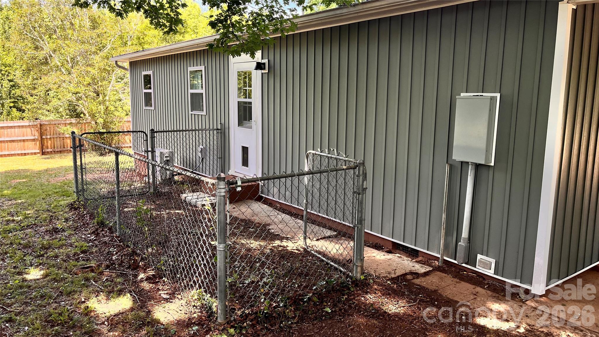 4009 Smokey Creek Road — Lenoir