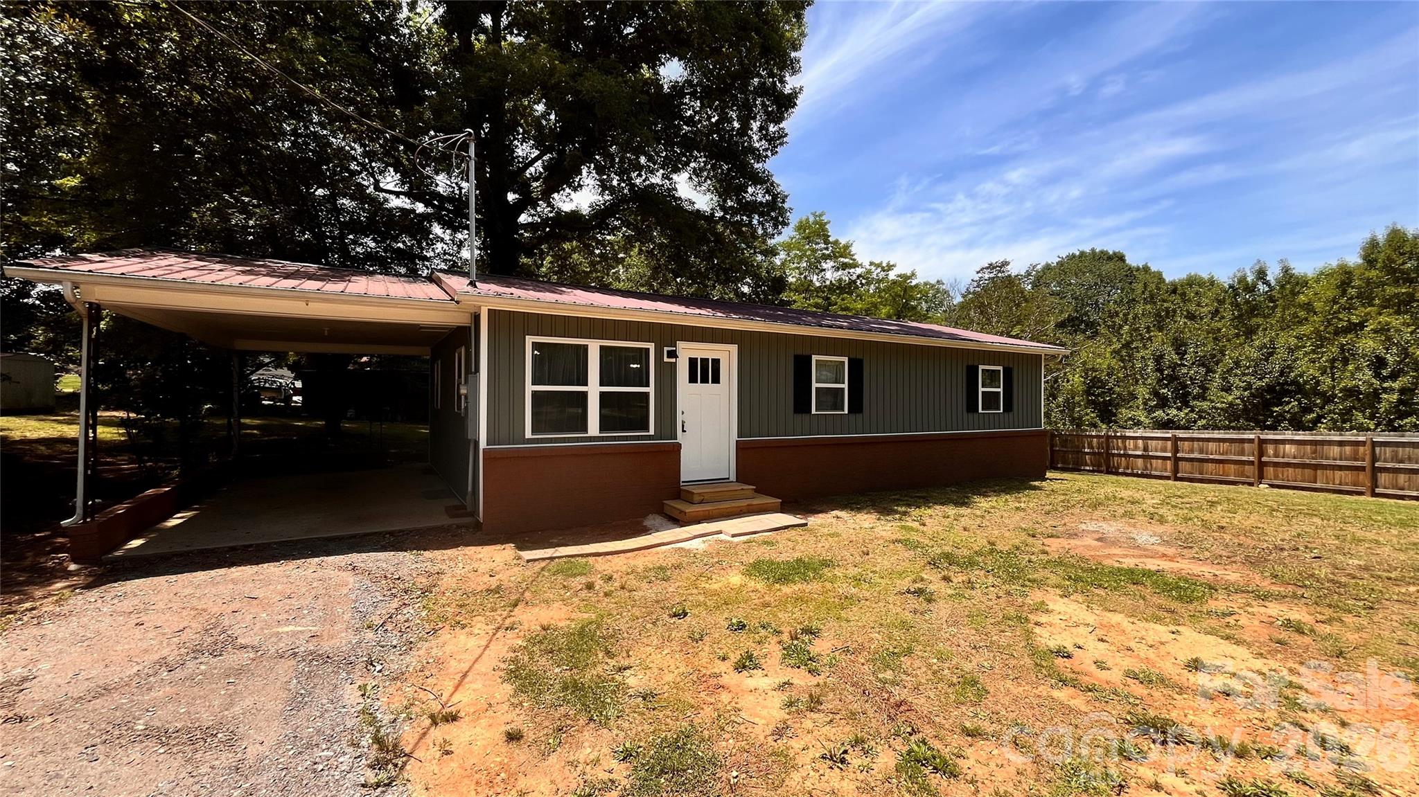 4009 Smokey Creek Road — Lenoir