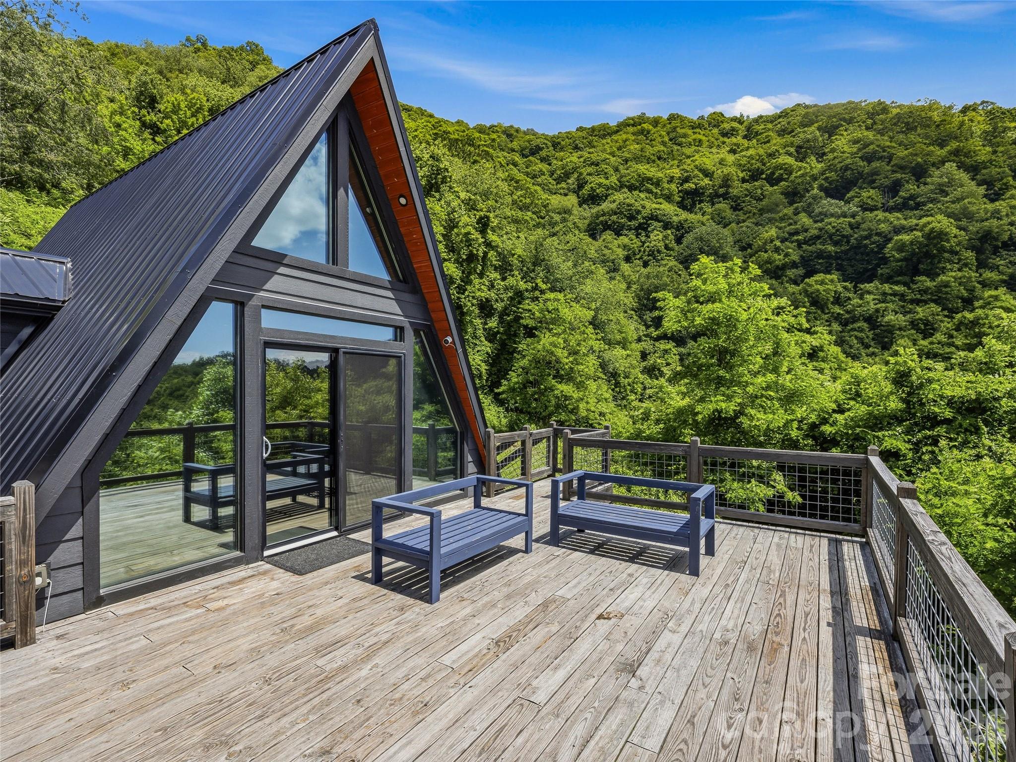1877 Wilson Cove Road — Canton