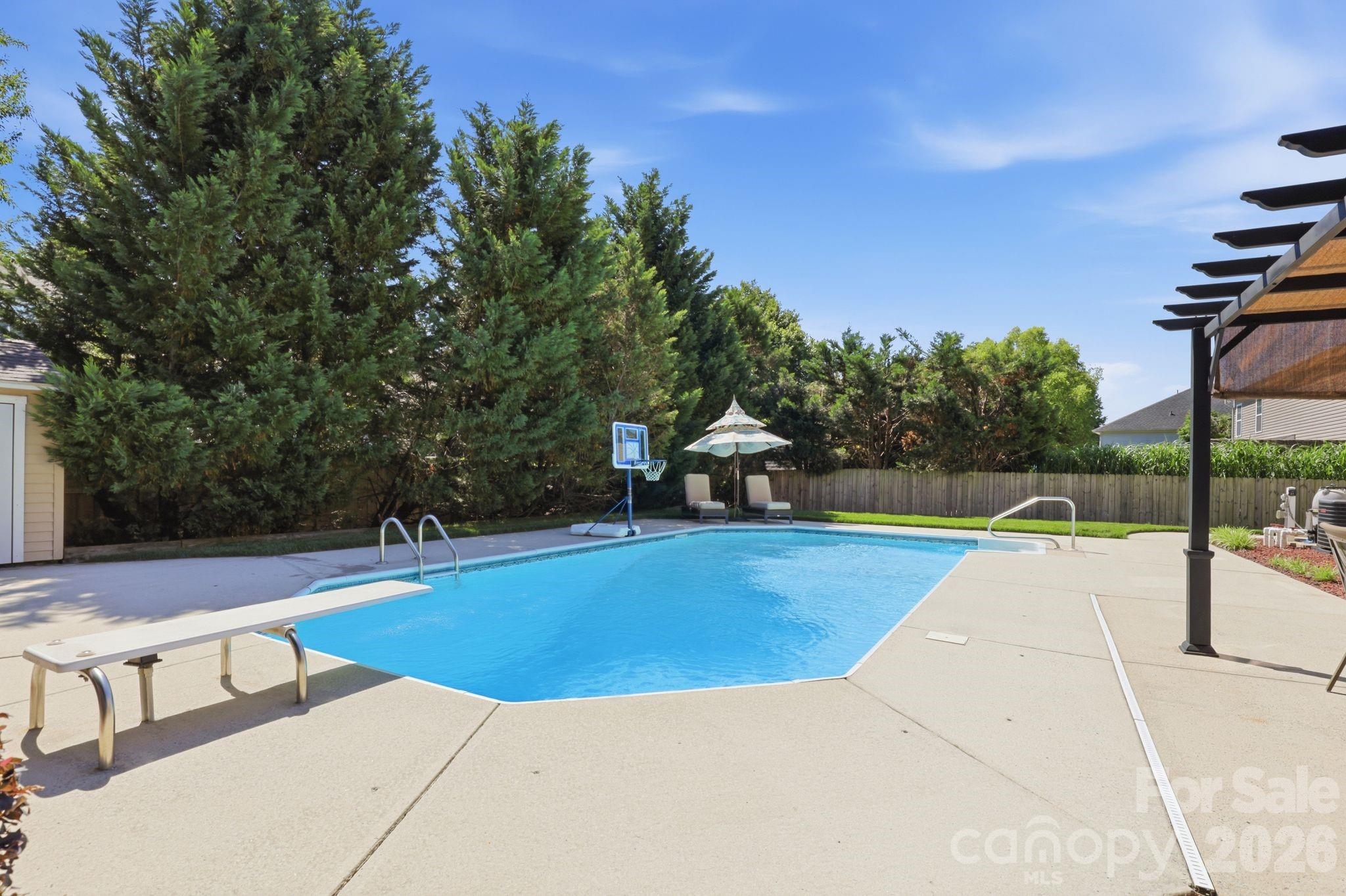 223 Pleasant Grove Lane — Mooresville