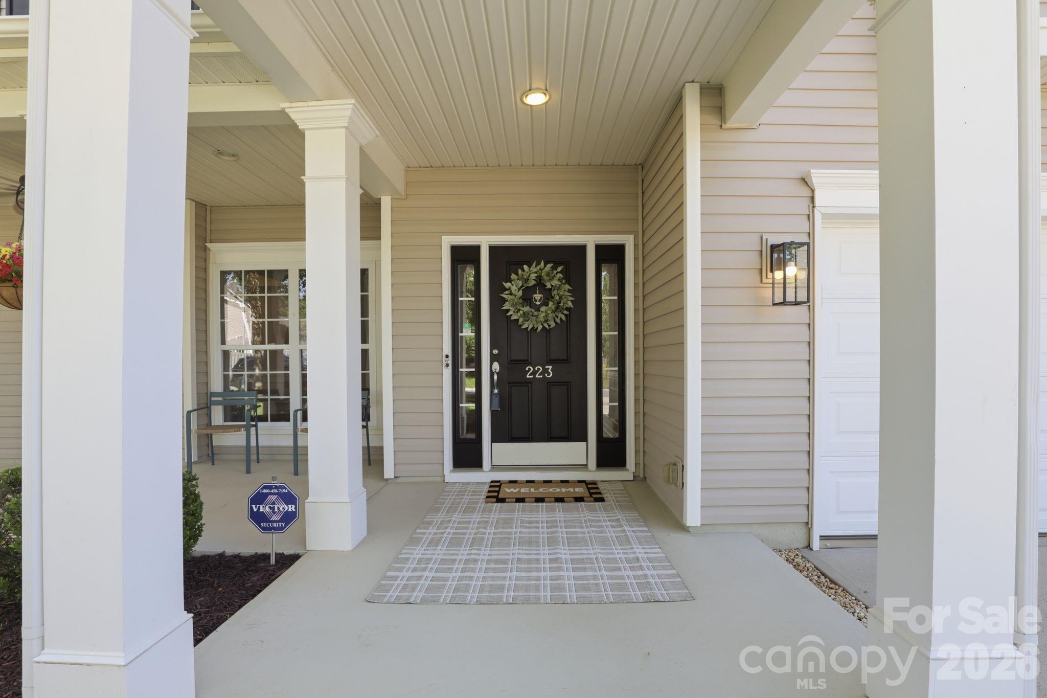 223 Pleasant Grove Lane — Mooresville