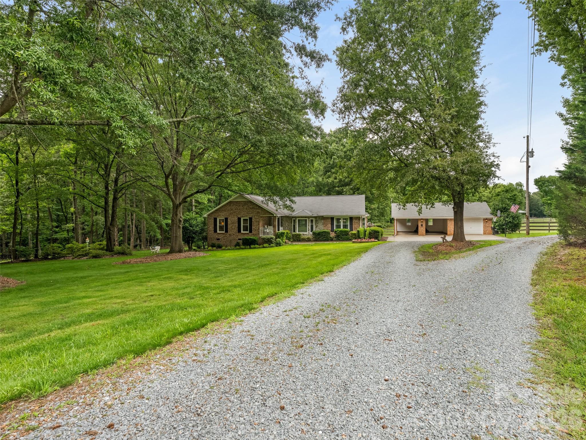 7712 Old Waxhaw Monroe Road — Waxhaw