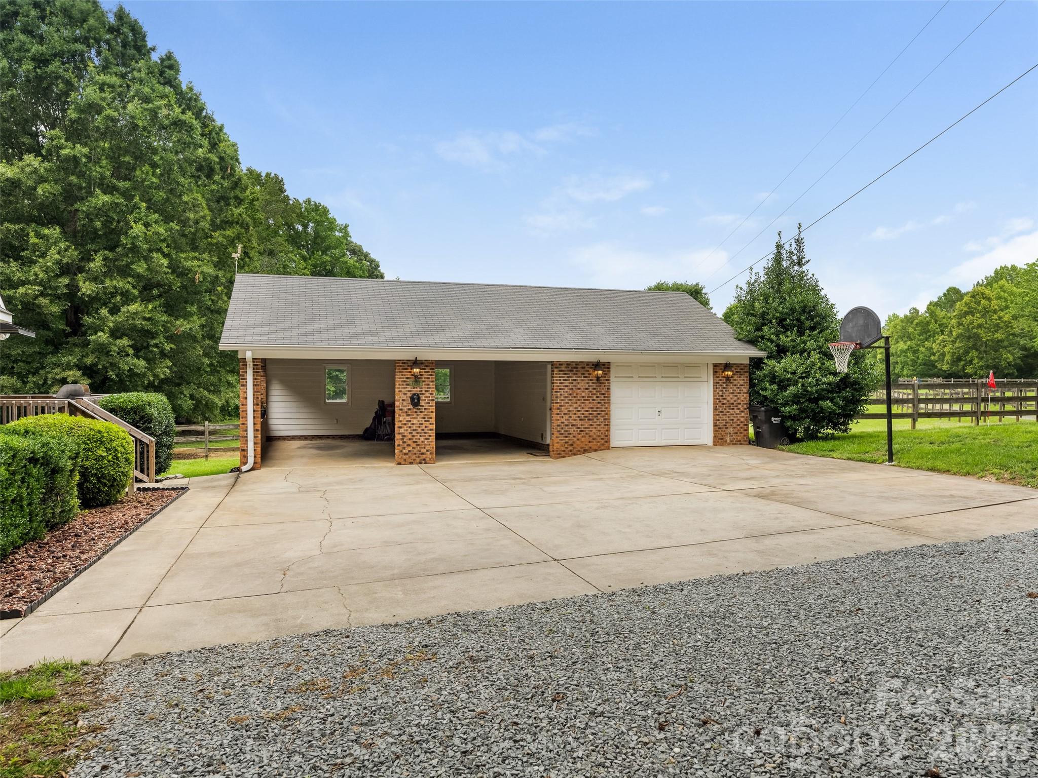 7712 Old Waxhaw Monroe Road — Waxhaw