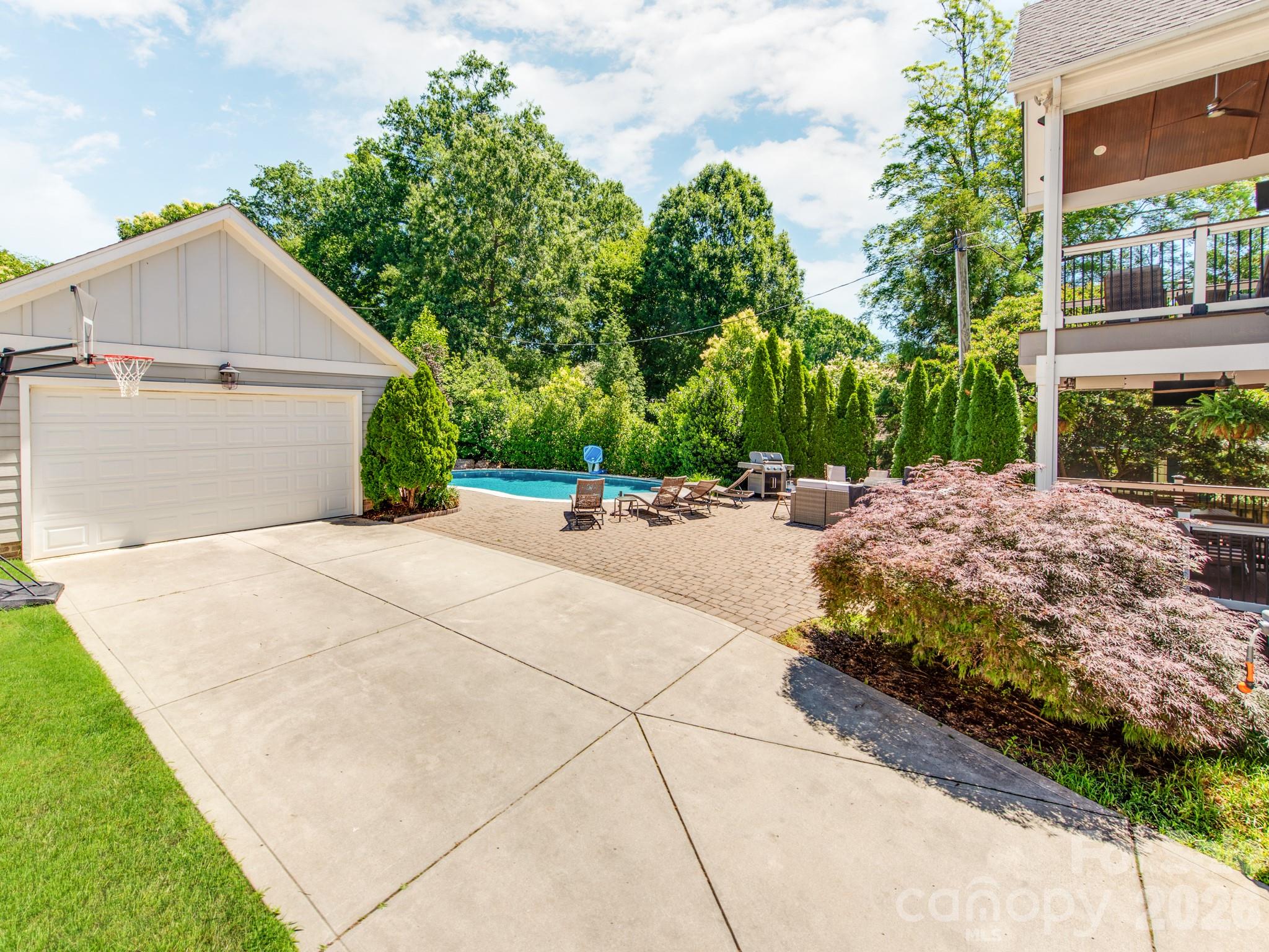 1805 Mecklenburg Avenue — Charlotte