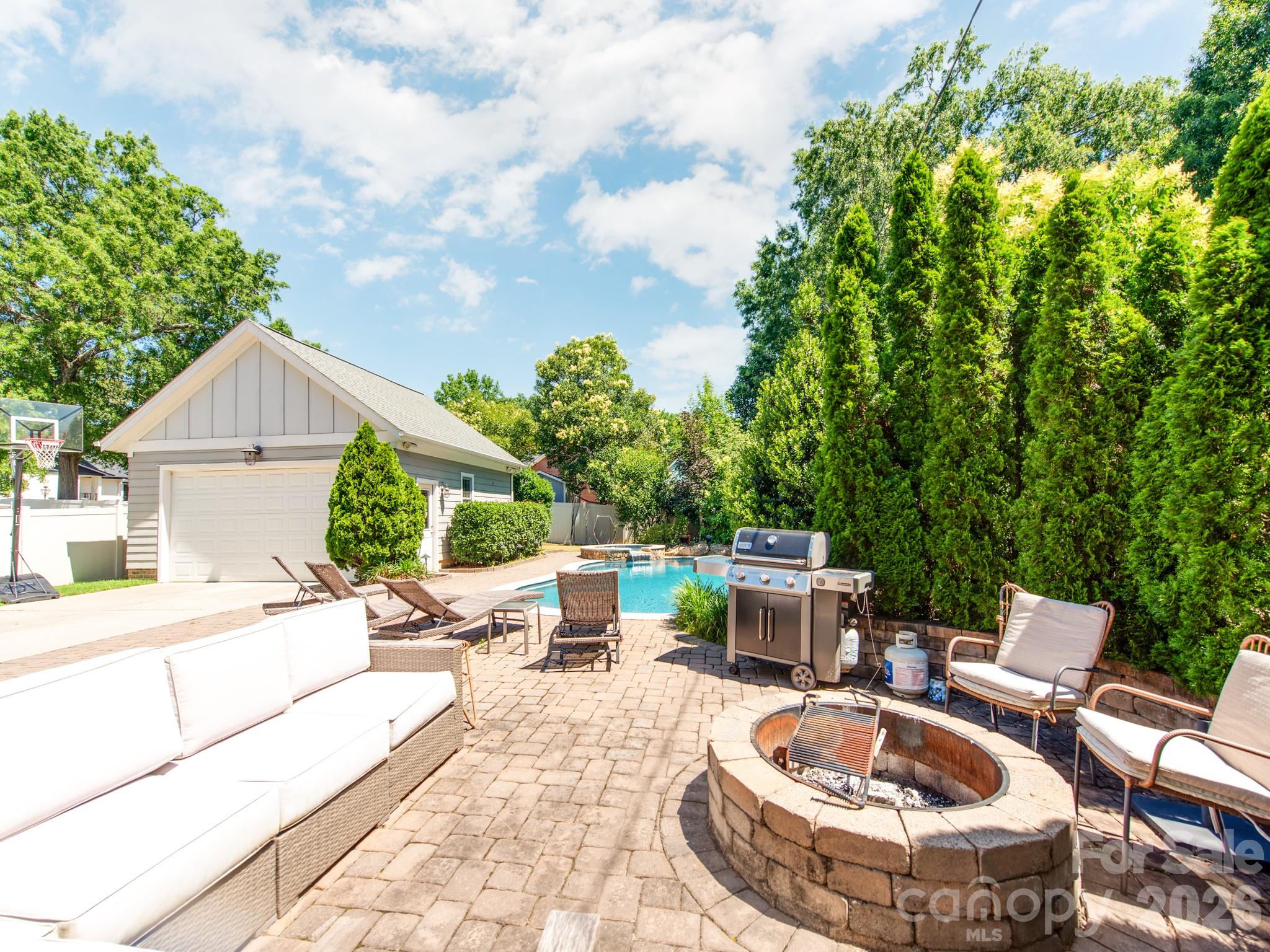 1805 Mecklenburg Avenue — Charlotte