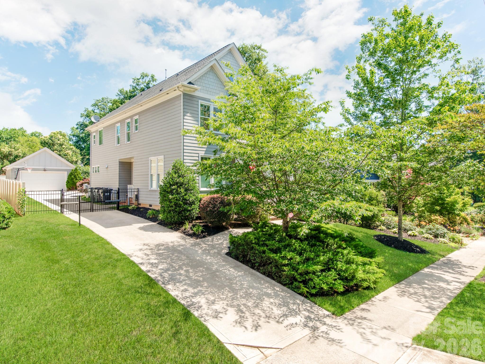 1805 Mecklenburg Avenue — Charlotte