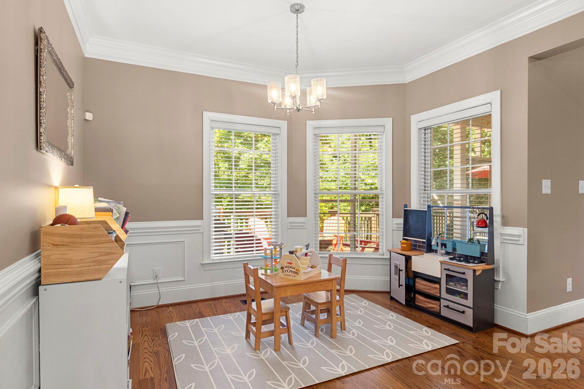 587 Amesbury Drive — Mt Ulla