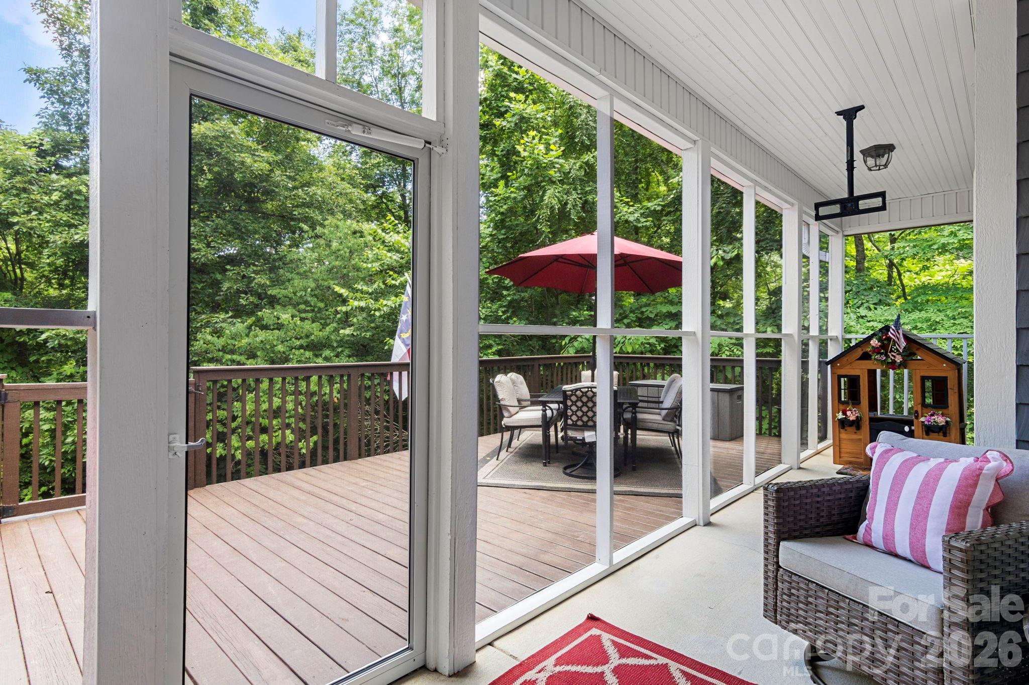587 Amesbury Drive — Mt Ulla
