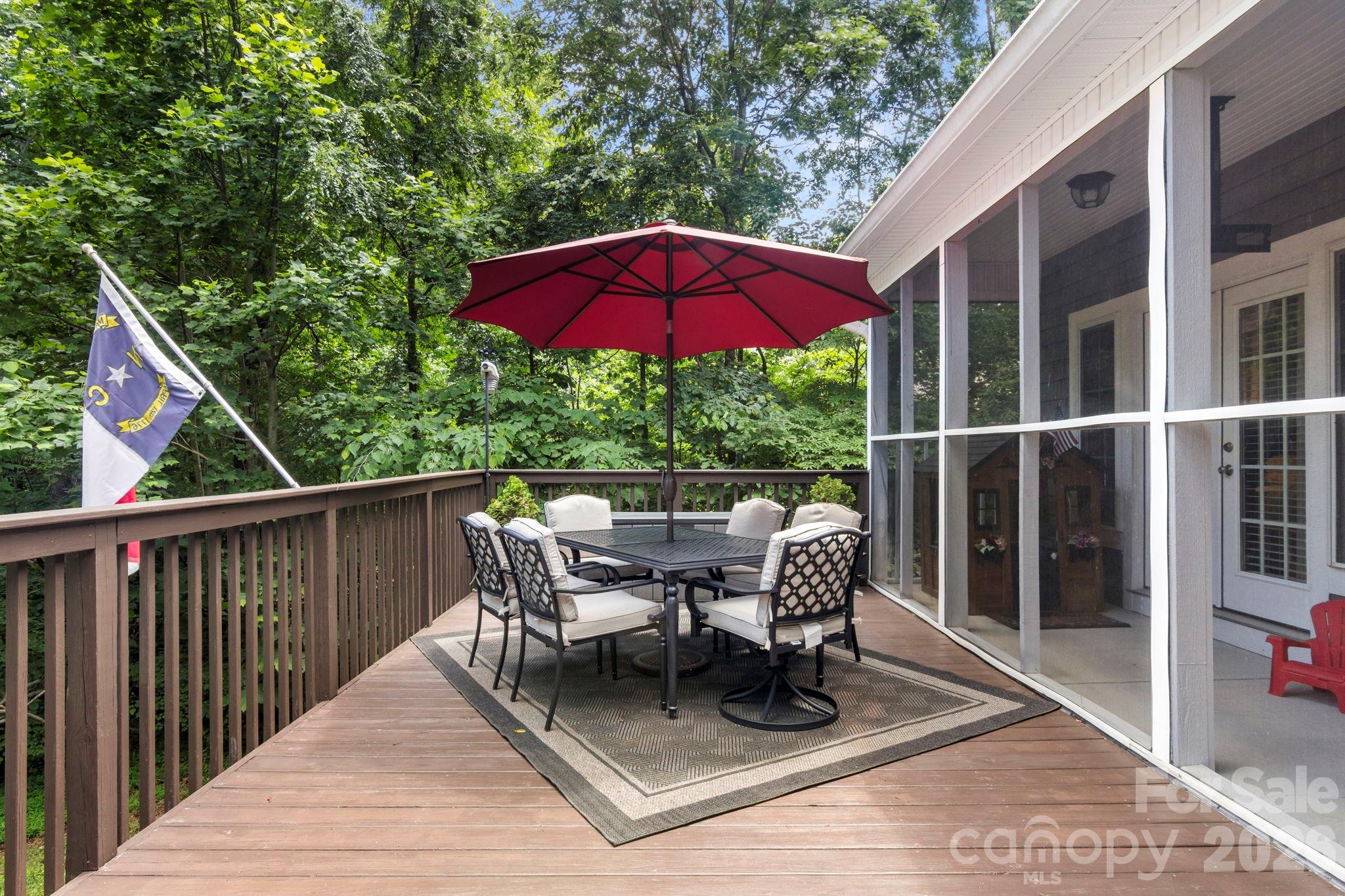 587 Amesbury Drive — Mt Ulla