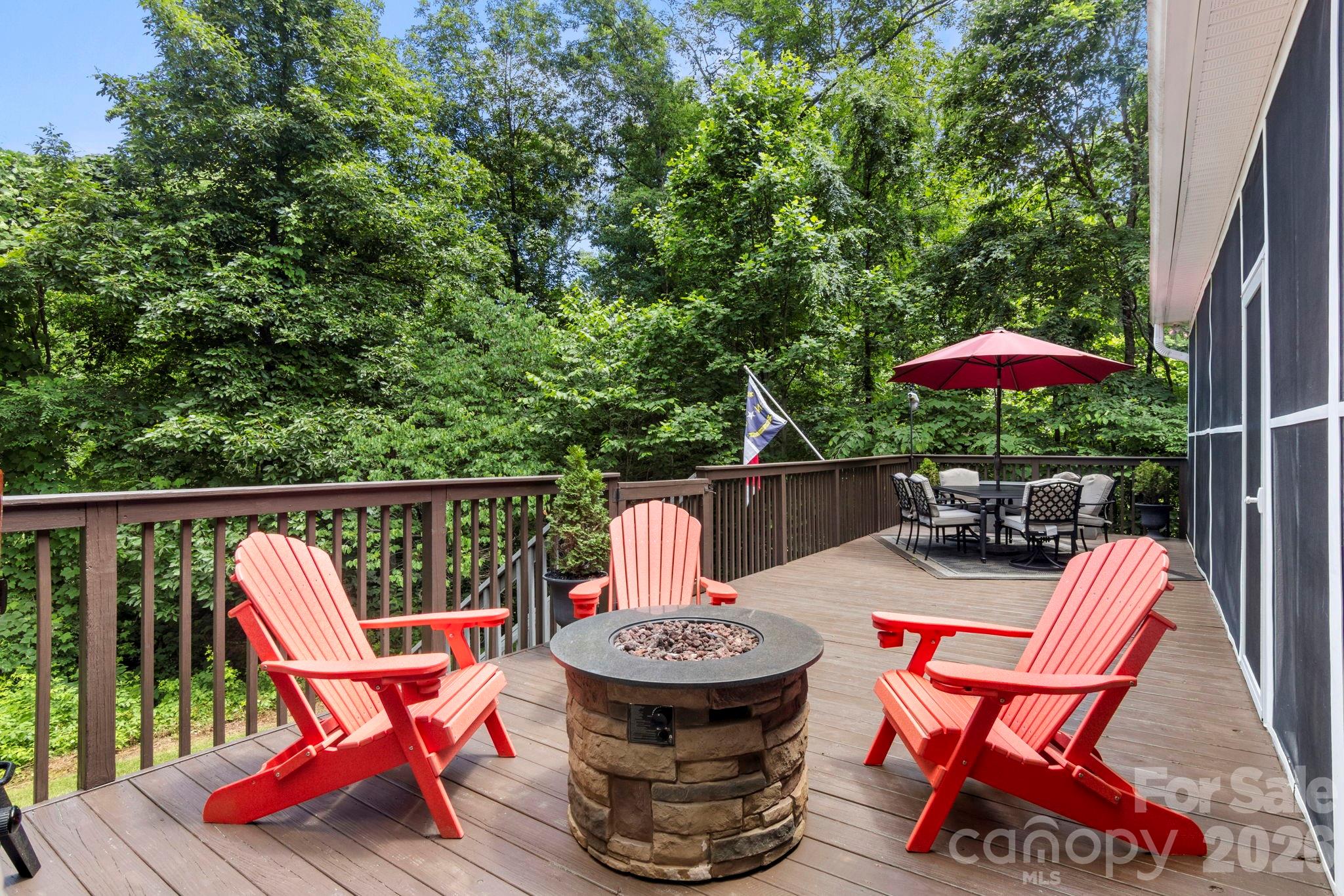 587 Amesbury Drive — Mt Ulla
