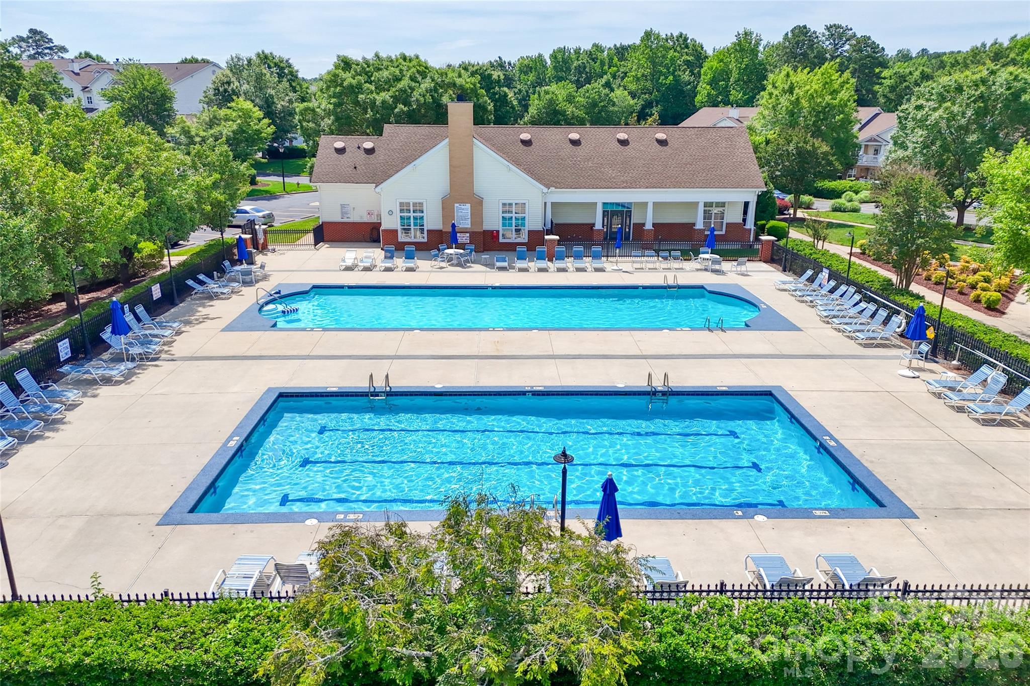 11915 Ridgeway Park Drive — Charlotte