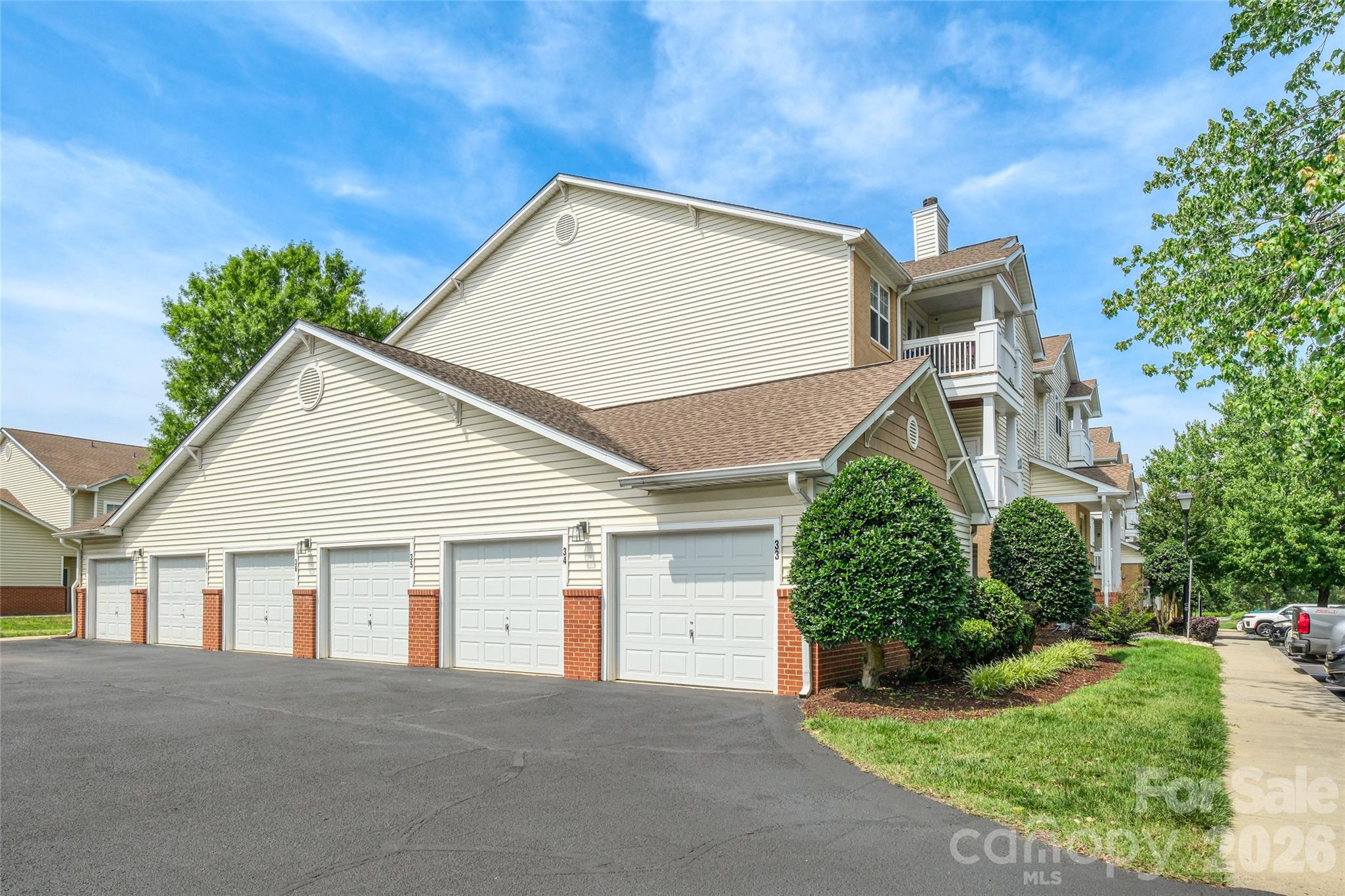11915 Ridgeway Park Drive — Charlotte
