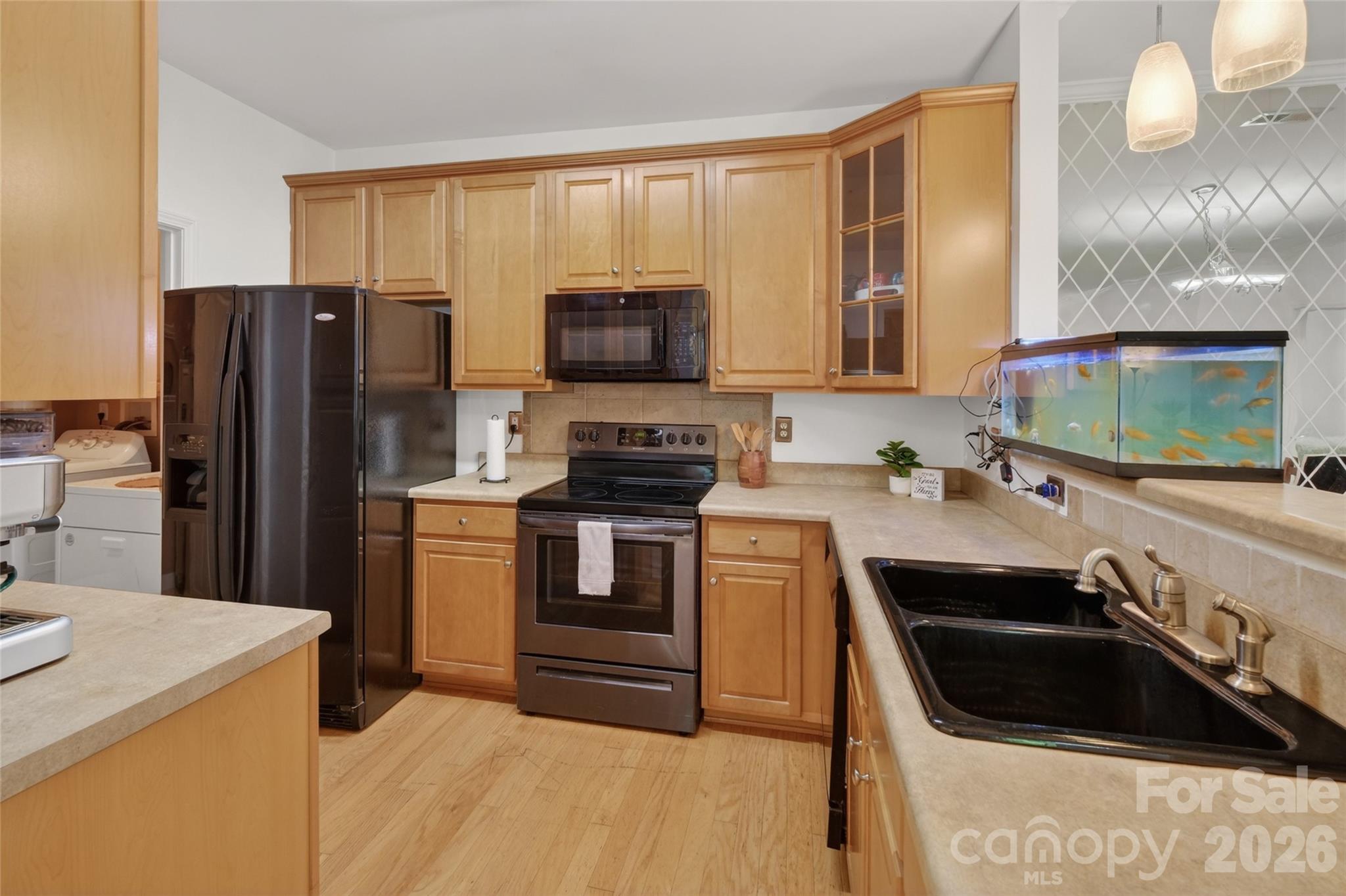 11915 Ridgeway Park Drive — Charlotte