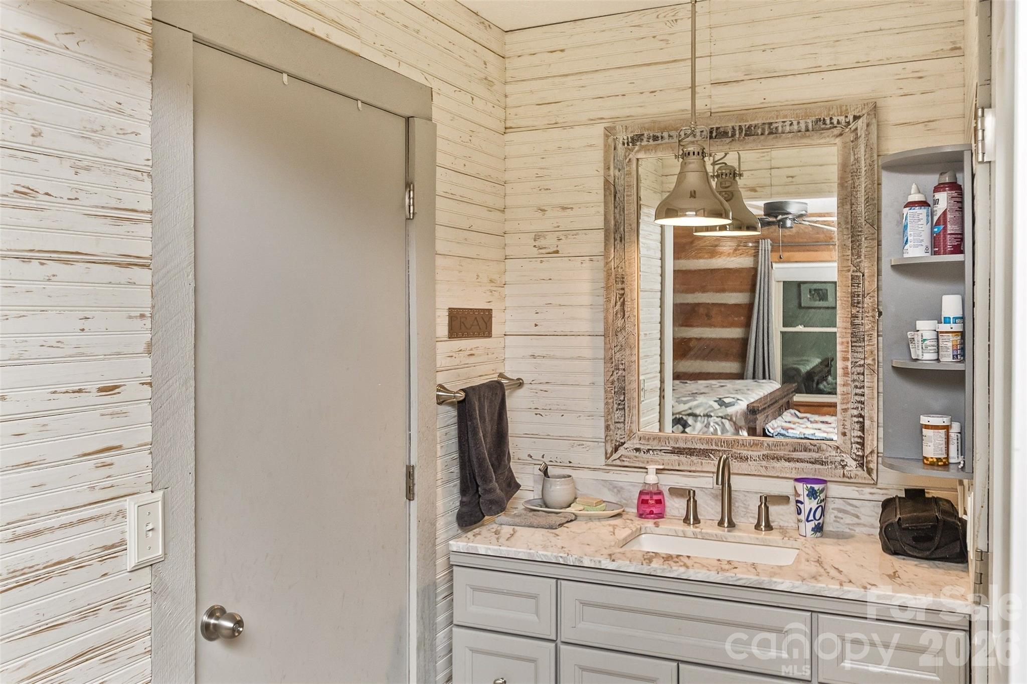 1059 Setzer Cove Road — Maggie Valley