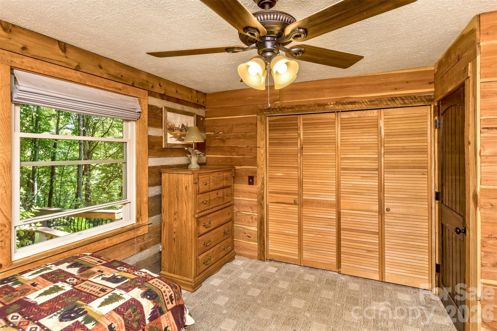 1059 Setzer Cove Road — Maggie Valley