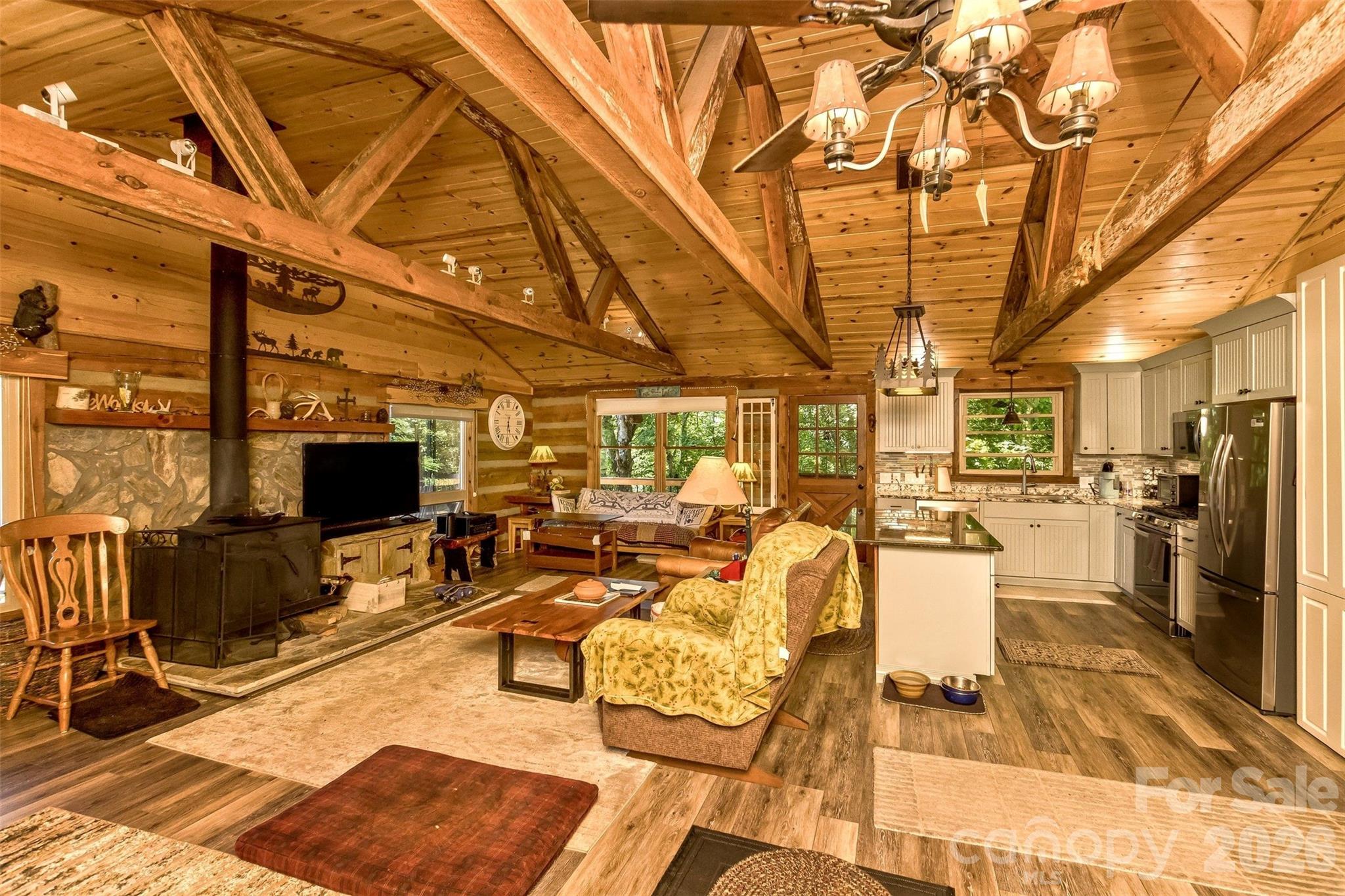 1059 Setzer Cove Road — Maggie Valley