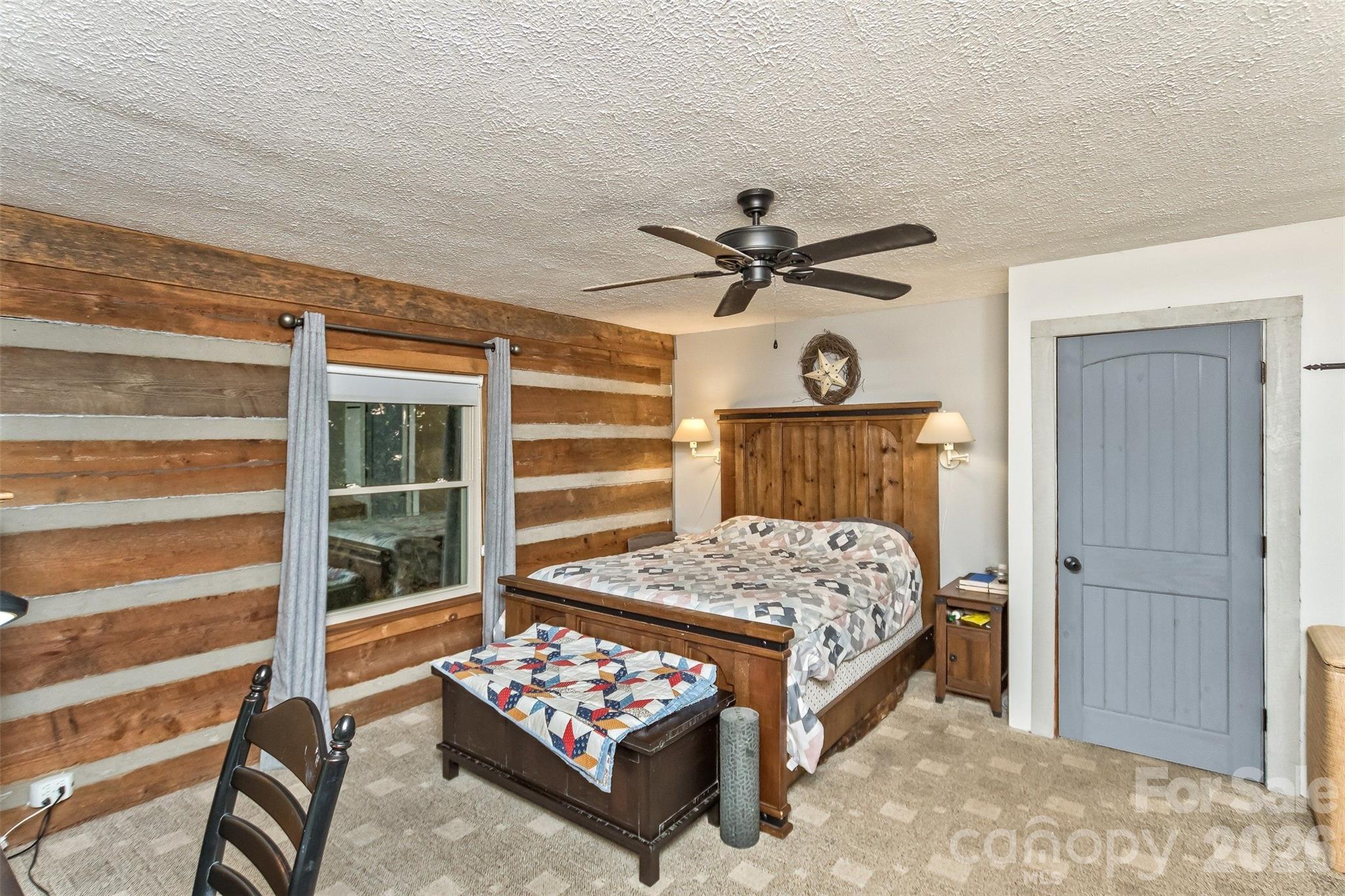 1059 Setzer Cove Road — Maggie Valley