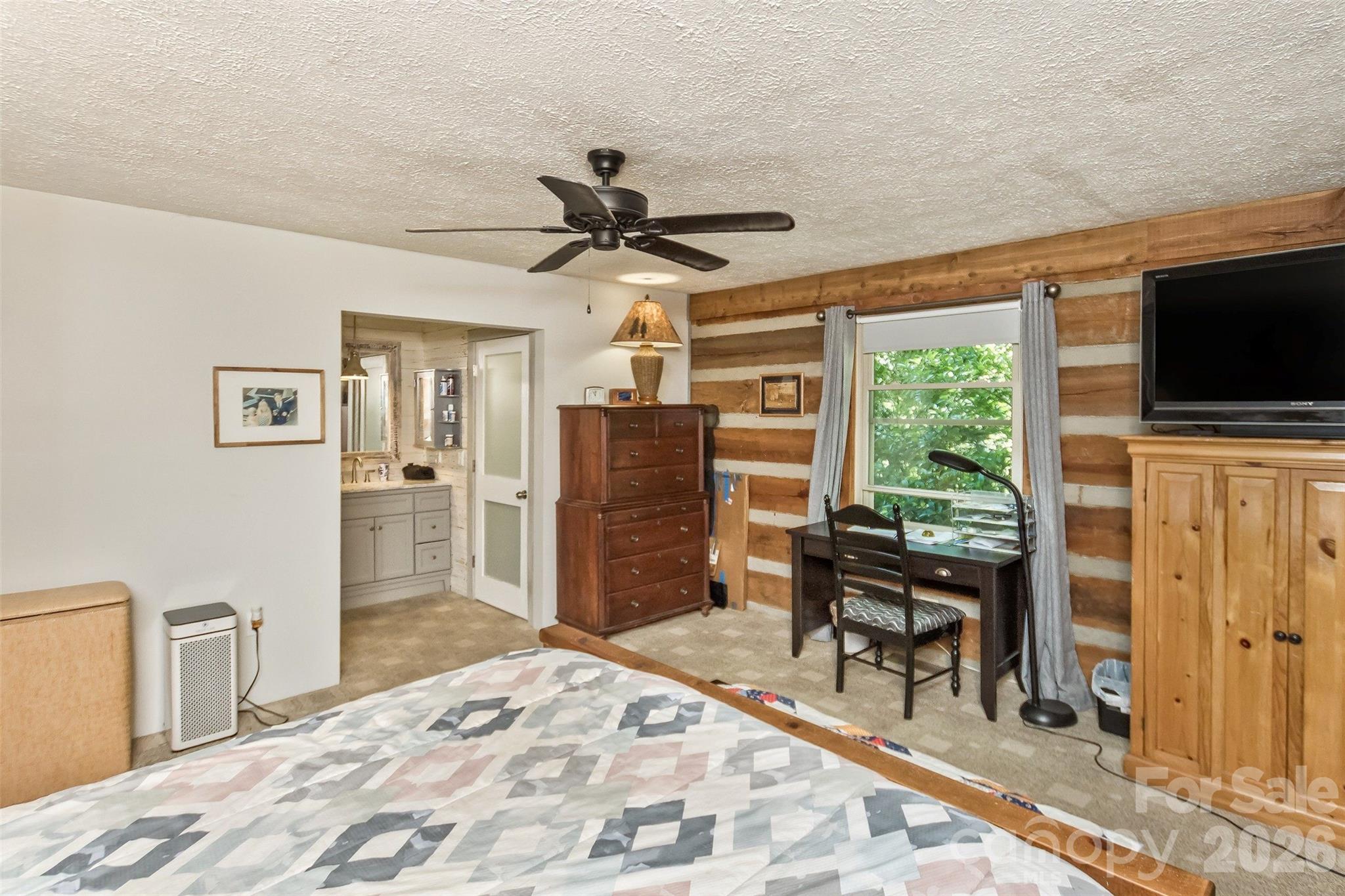 1059 Setzer Cove Road — Maggie Valley