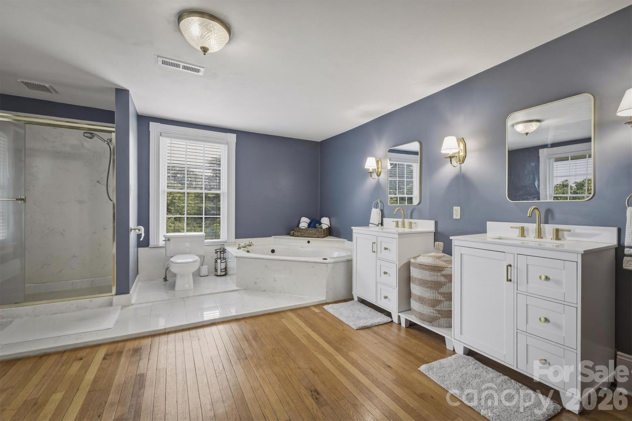 518 Lenoir Street — Morganton