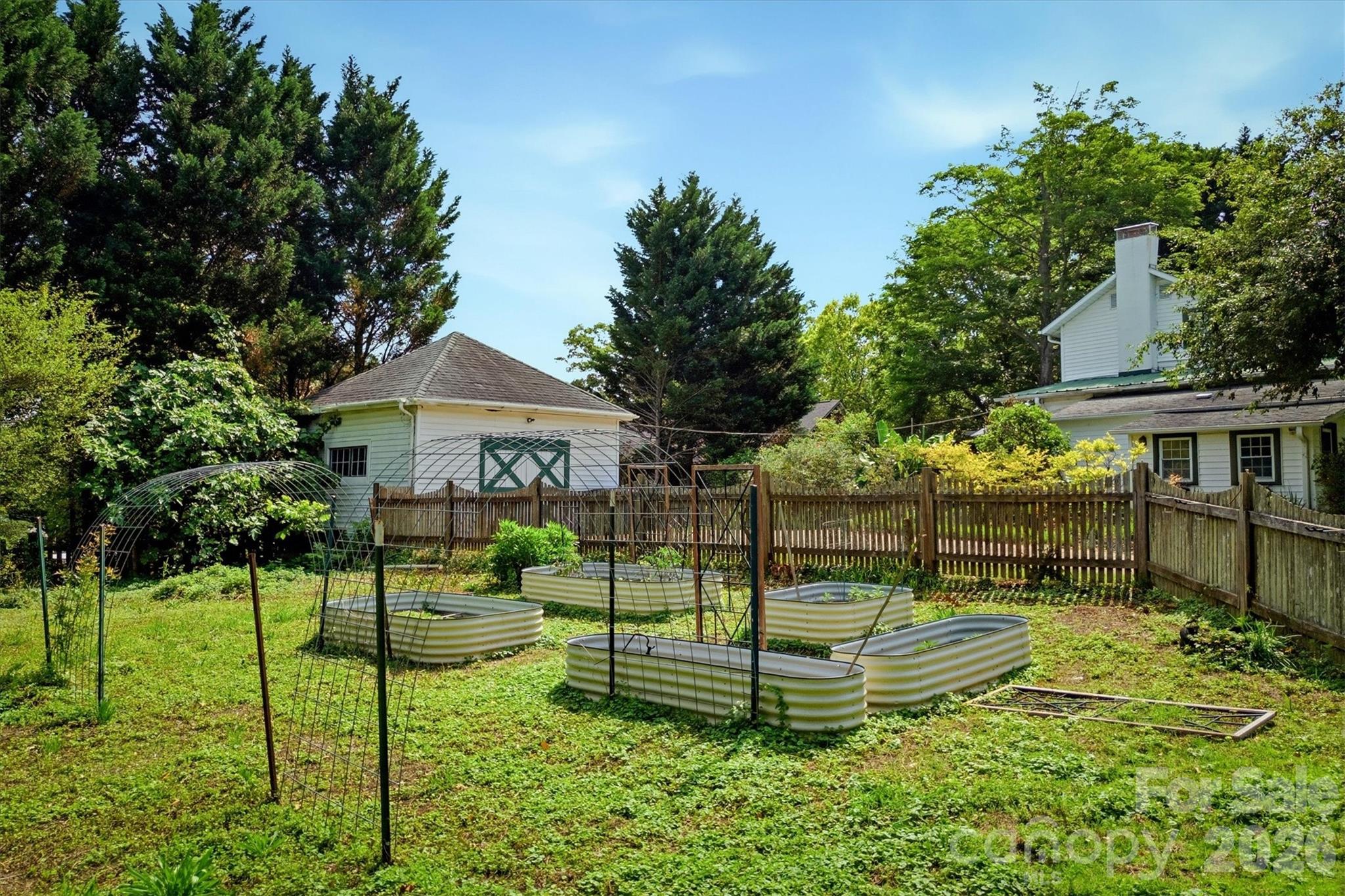 518 Lenoir Street — Morganton