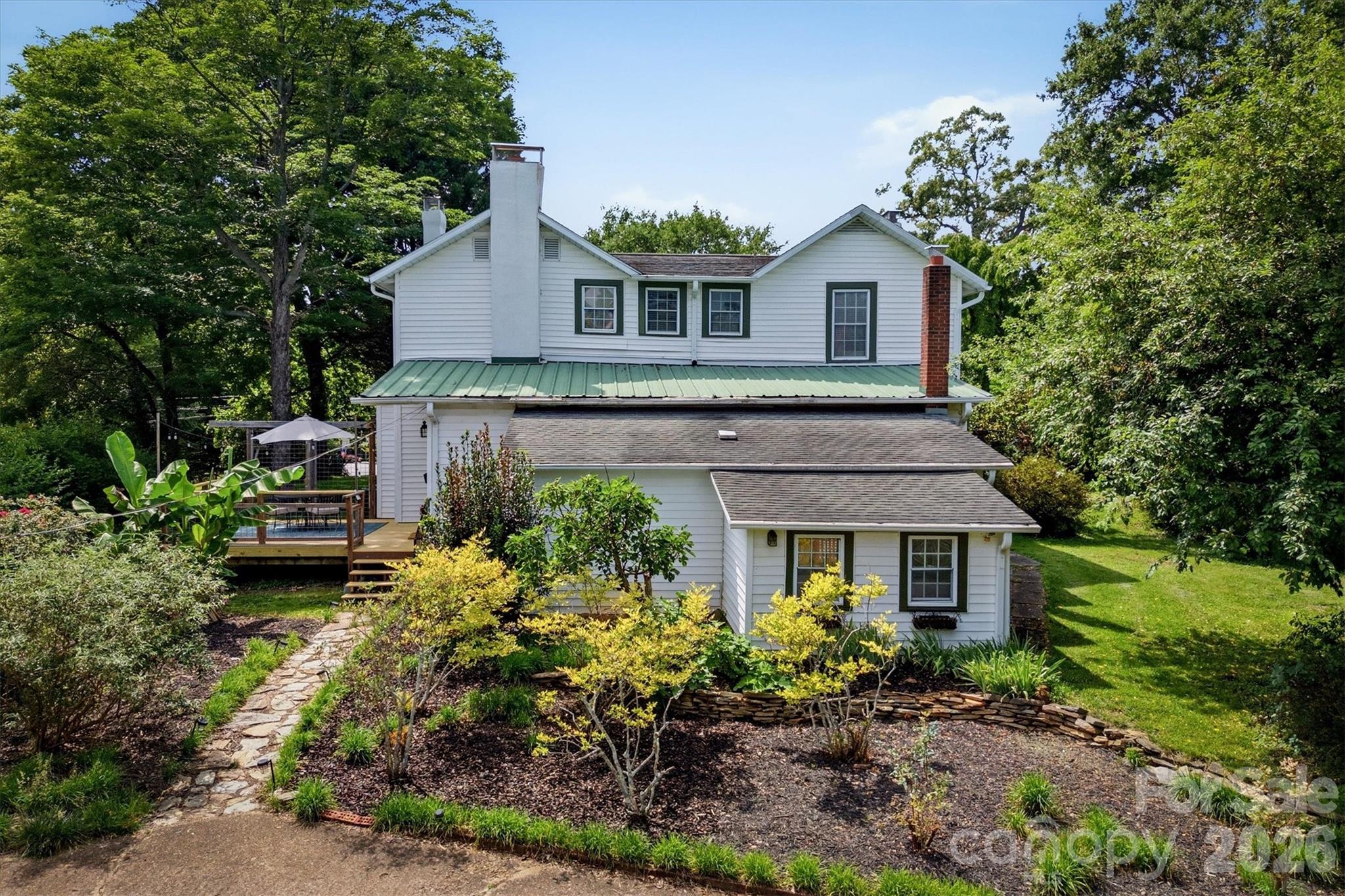518 Lenoir Street — Morganton