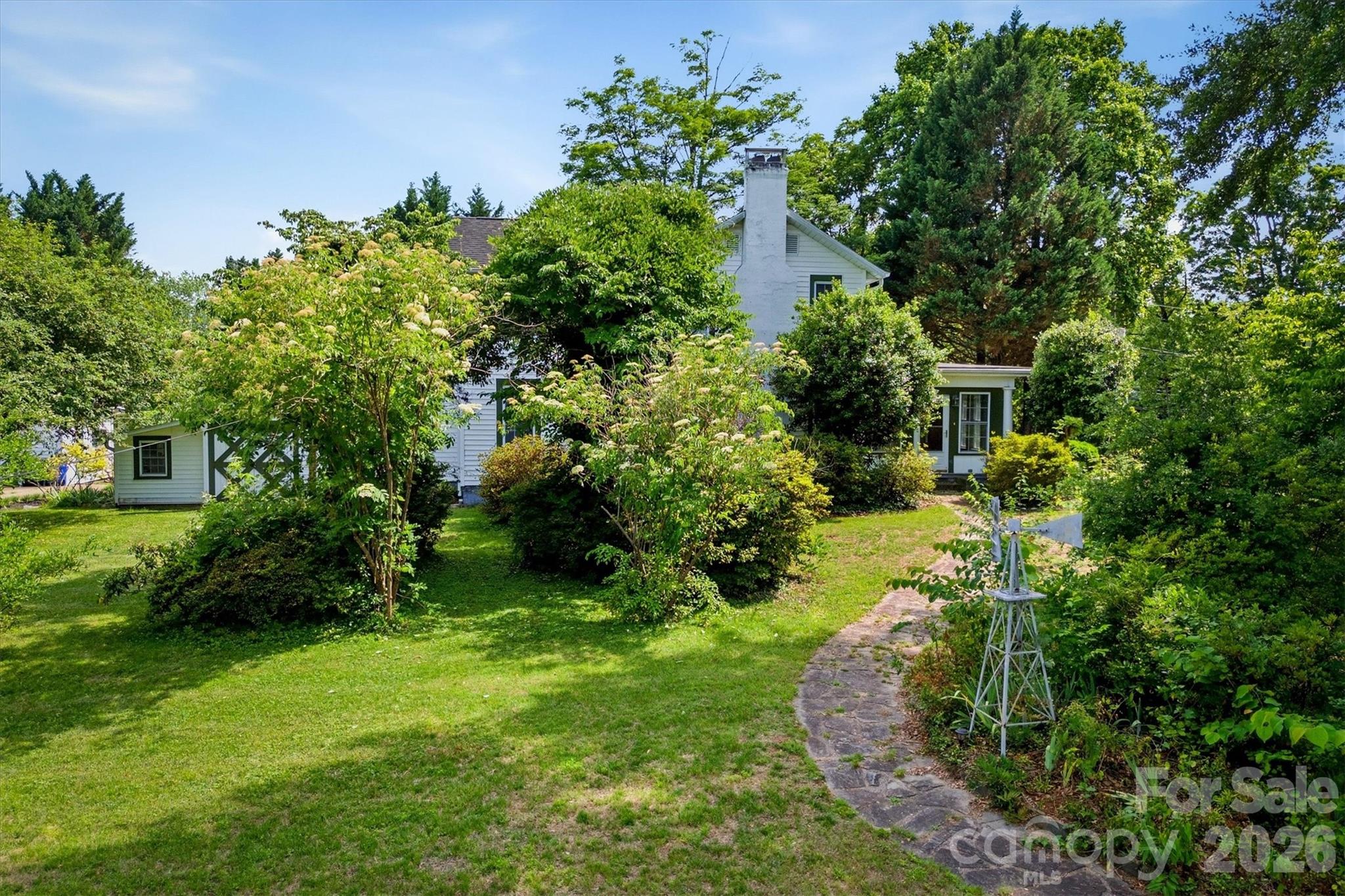 518 Lenoir Street — Morganton
