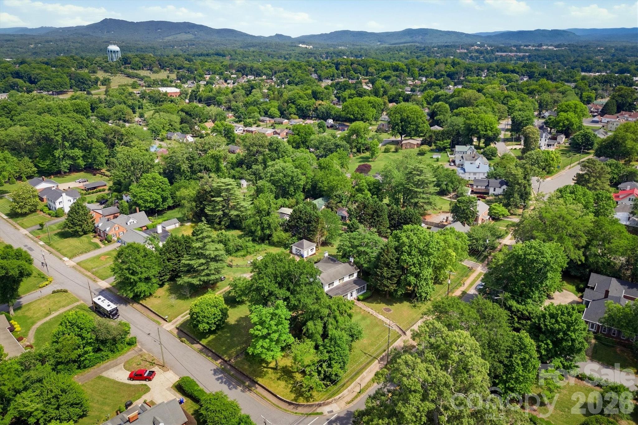 518 Lenoir Street — Morganton