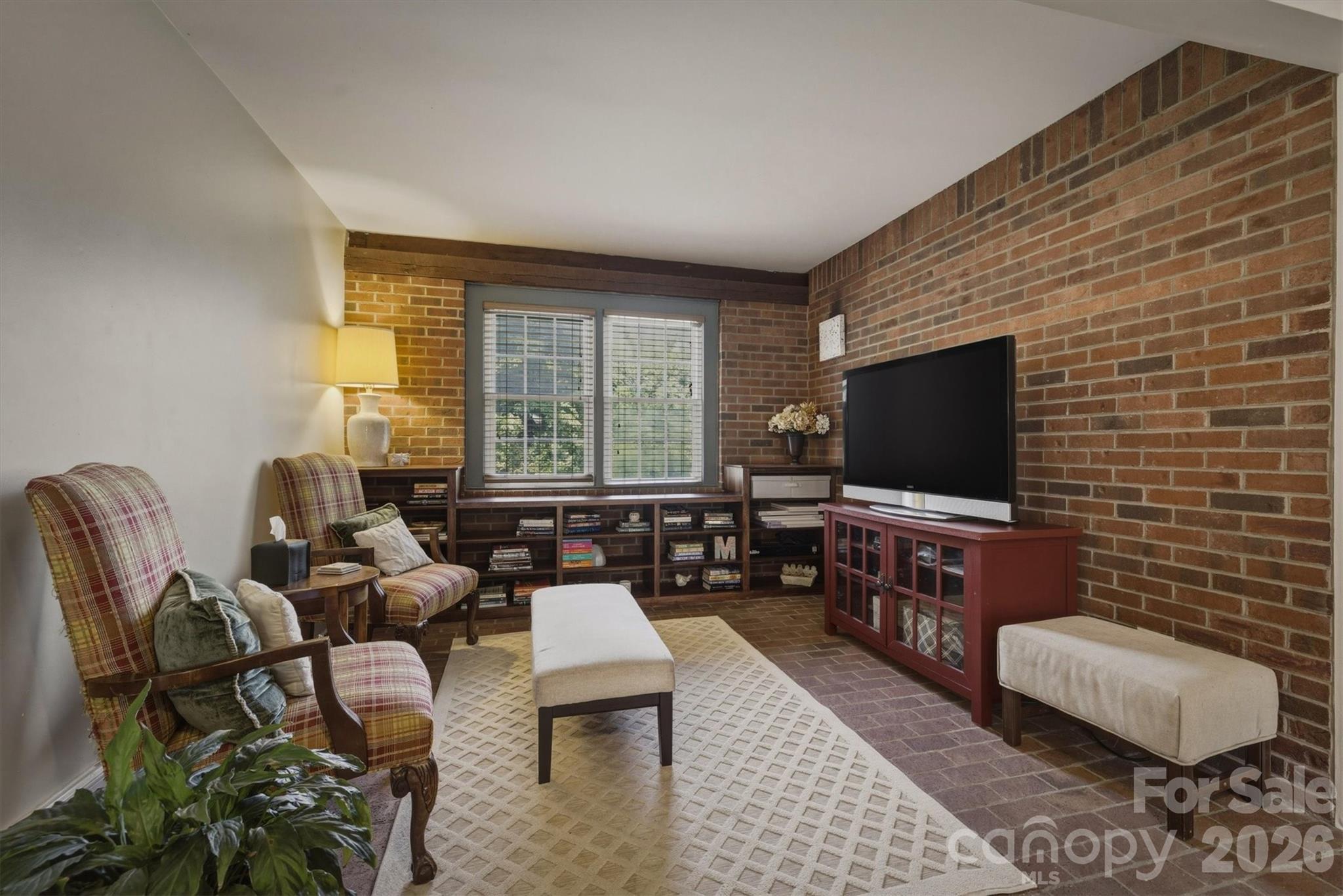 518 Lenoir Street — Morganton