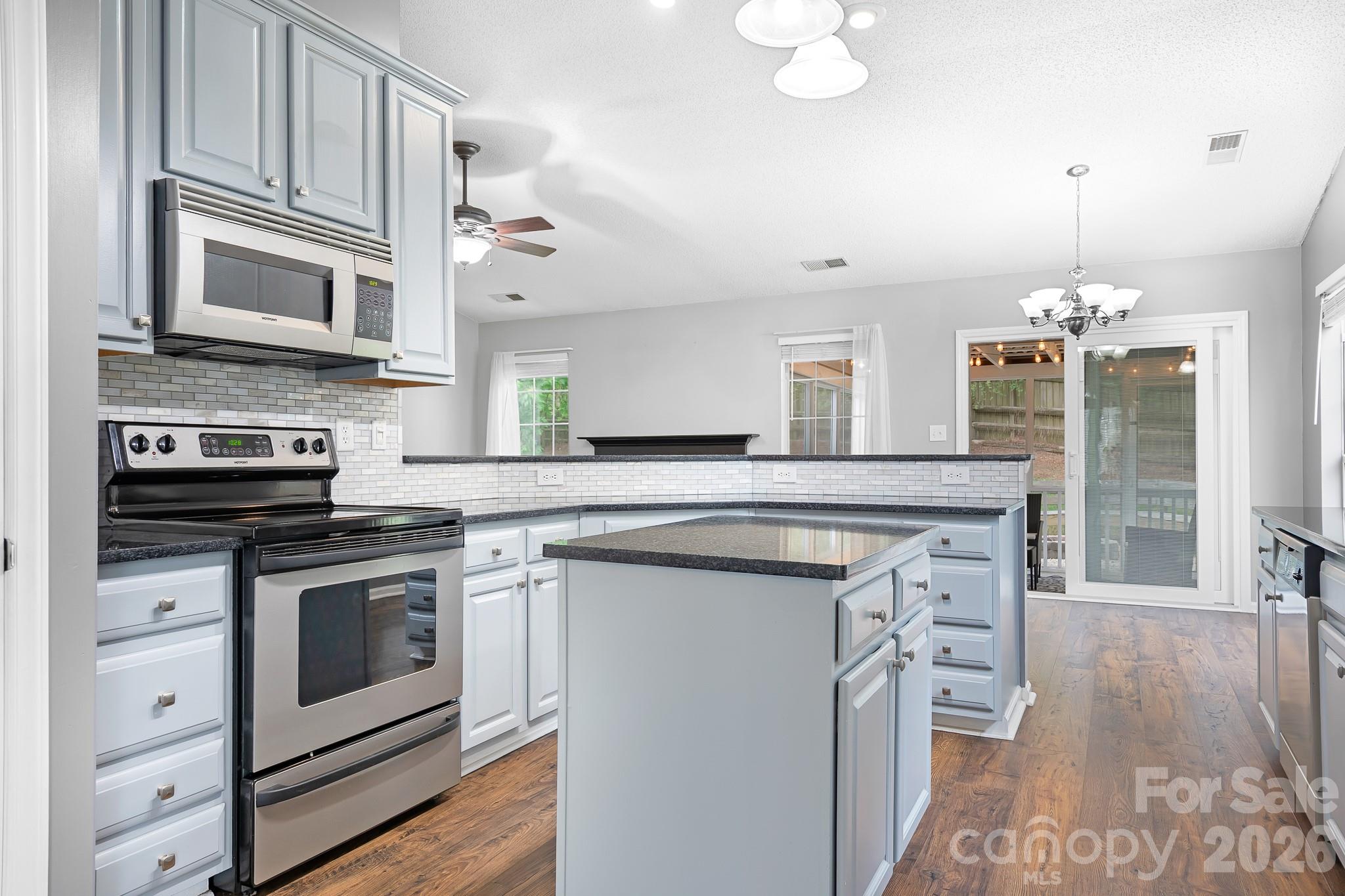 8940 Raven Park Drive — Charlotte