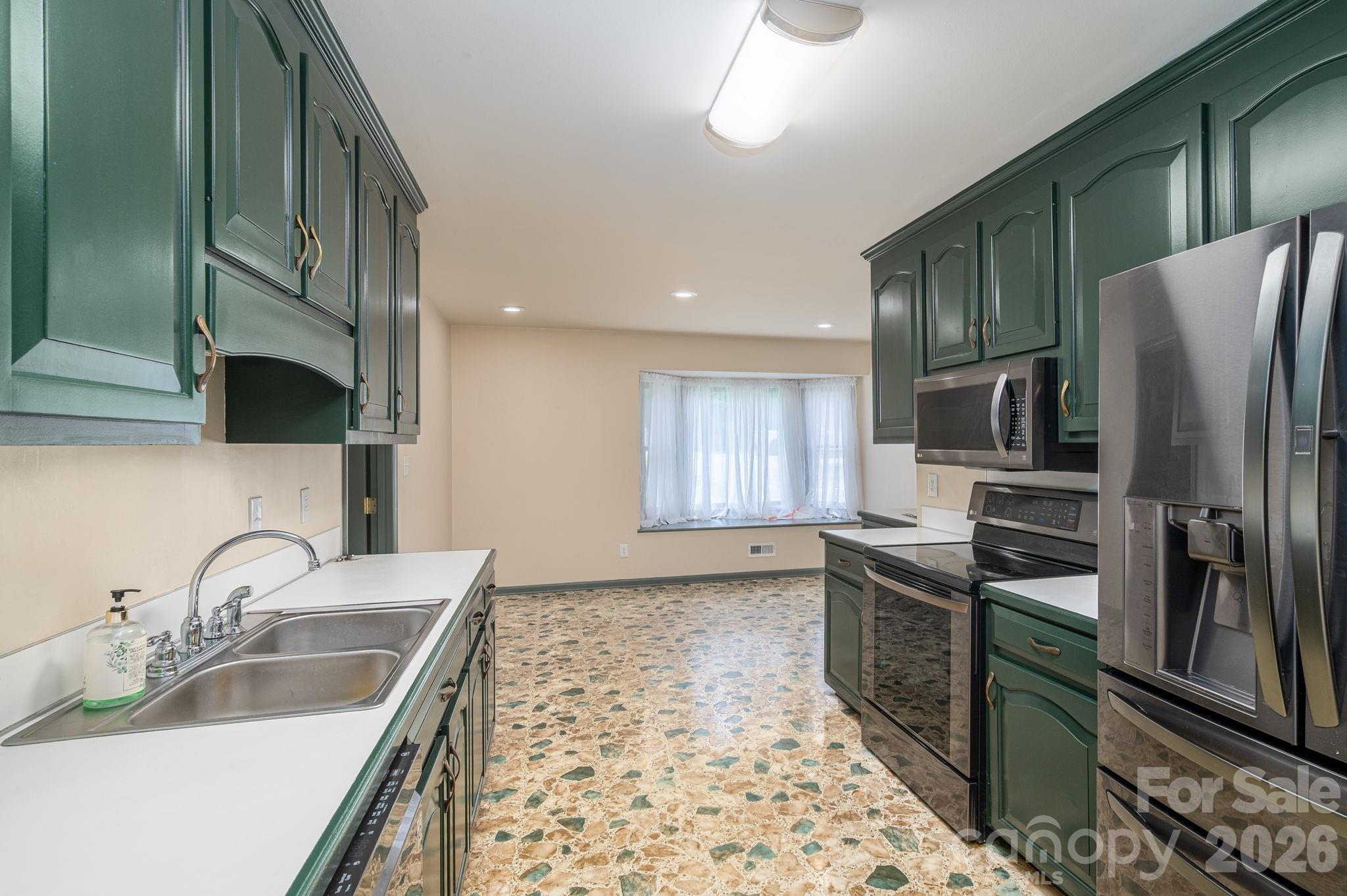 2316 Old NC 27 Highway — Mount Holly