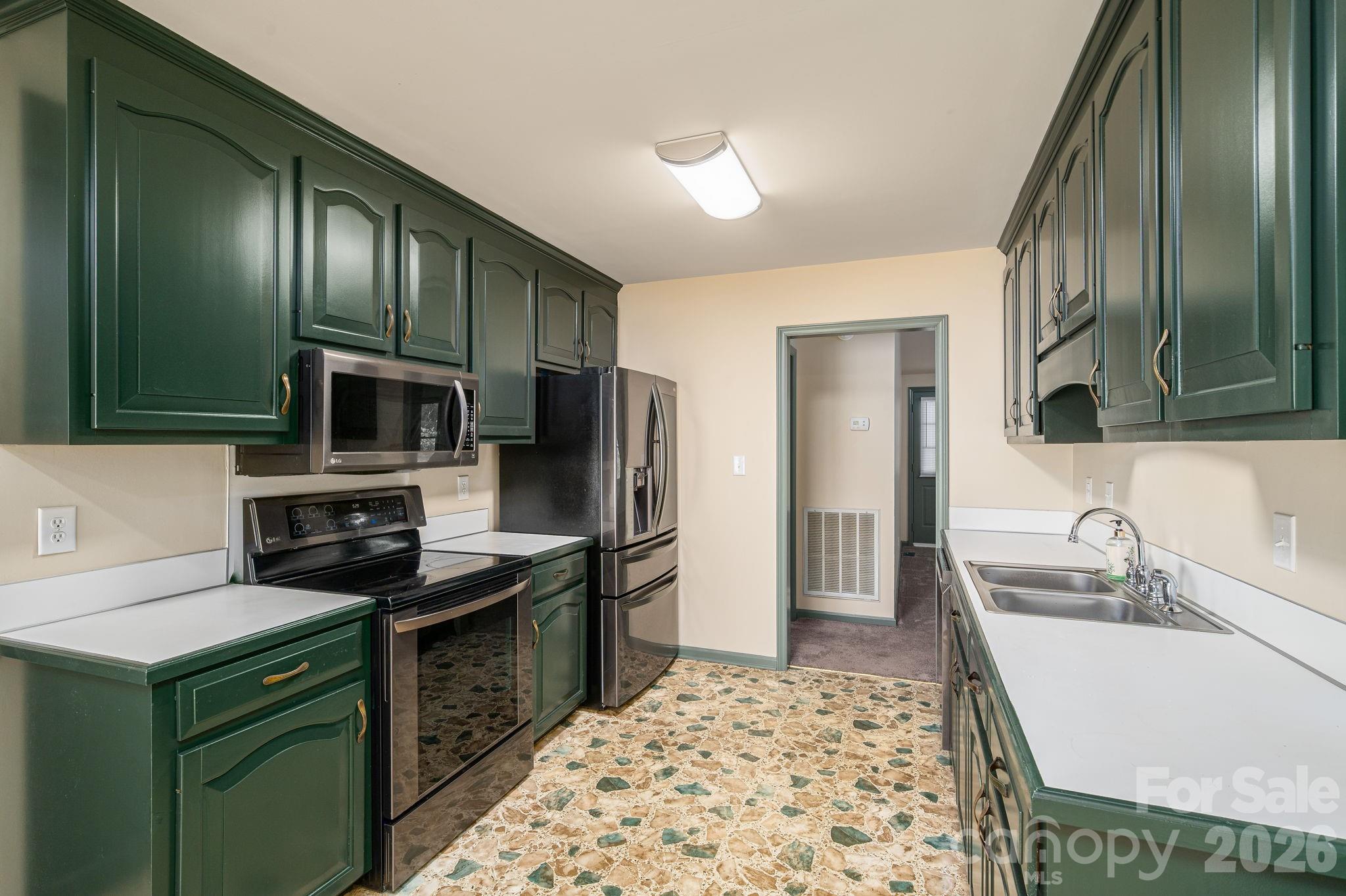 2316 Old NC 27 Highway — Mount Holly