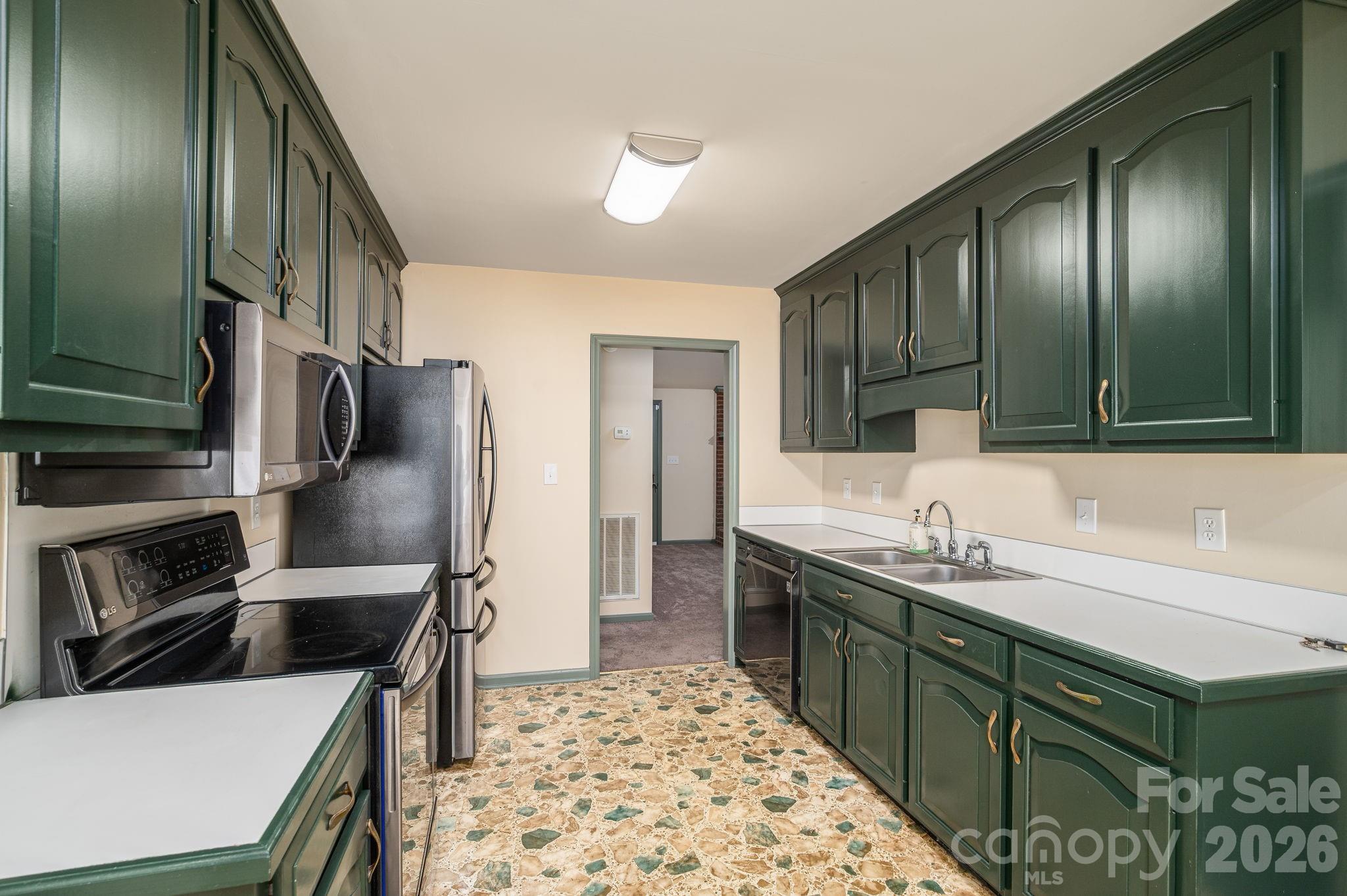 2316 Old NC 27 Highway — Mount Holly