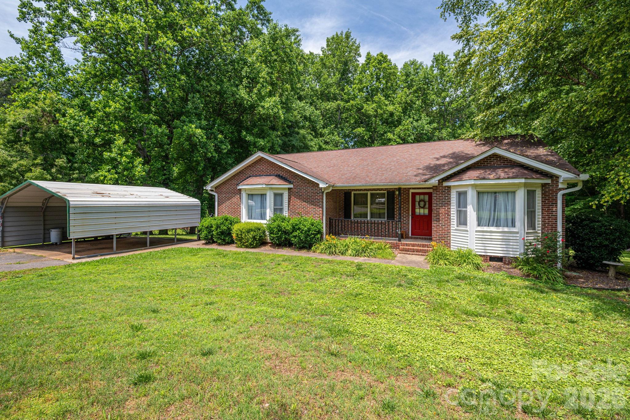 2316 Old NC 27 Highway — Mount Holly