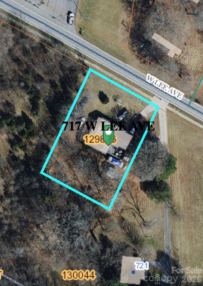 717 W Lee Avenue — Yadkinville